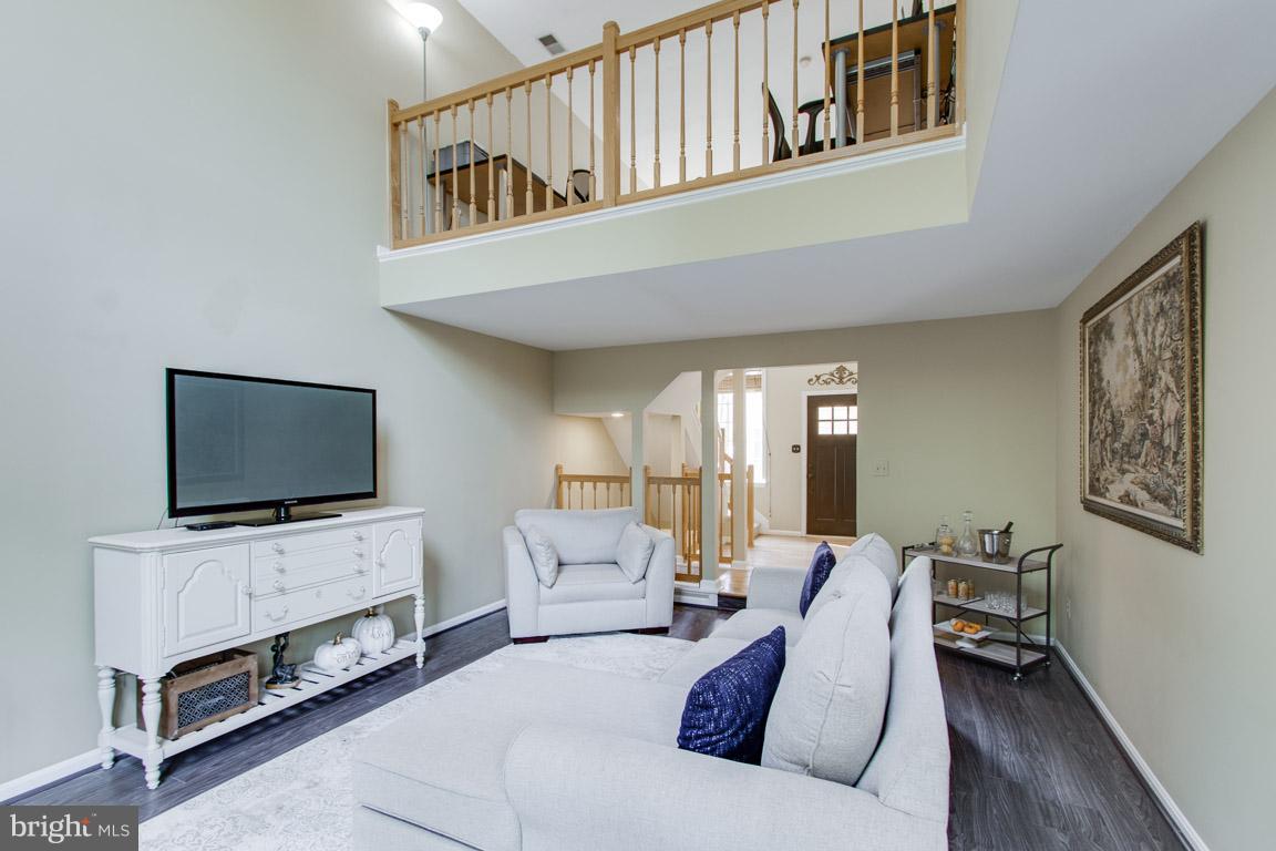 ASHBURN FARM - Residential