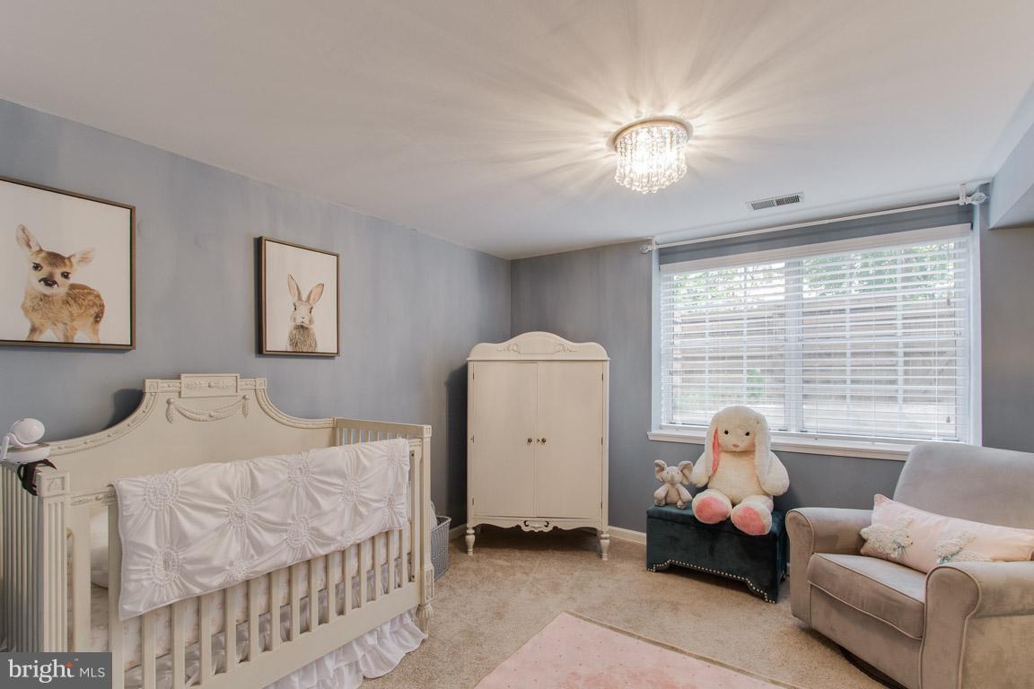 ASHBURN FARM - Residential