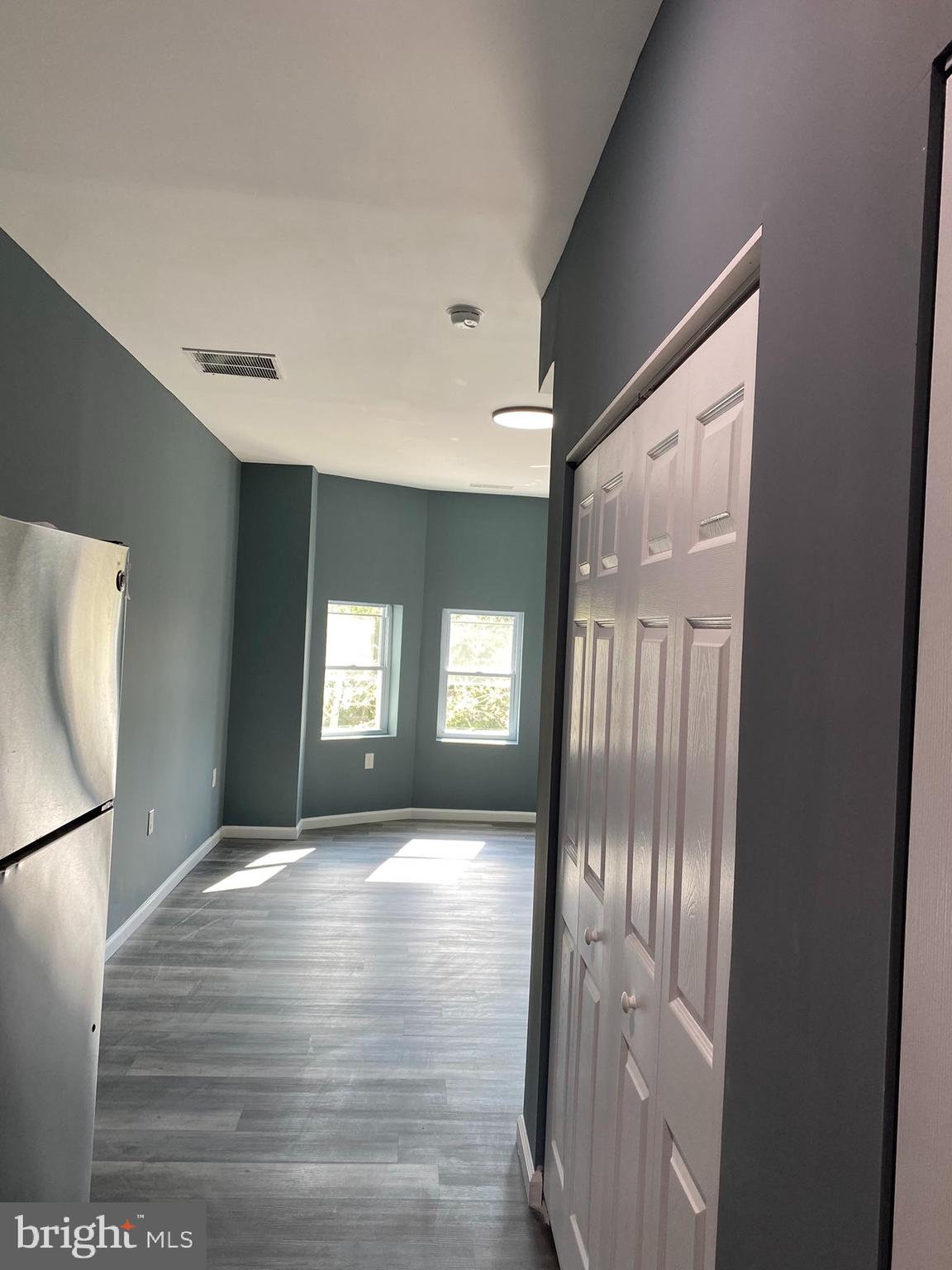 KENWOOD PARK - Residential