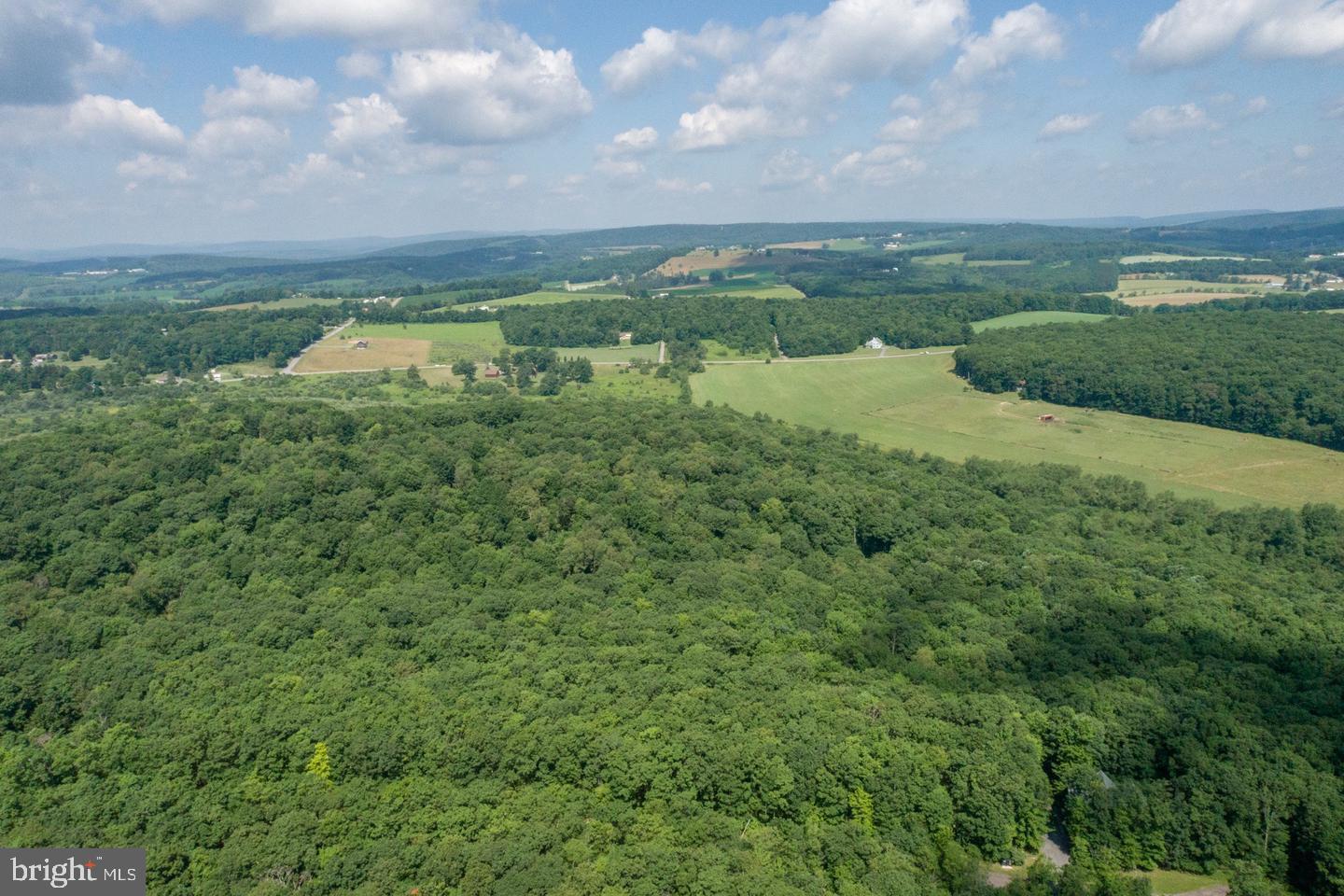 HUNTERS RIDGE ESTATES - Land