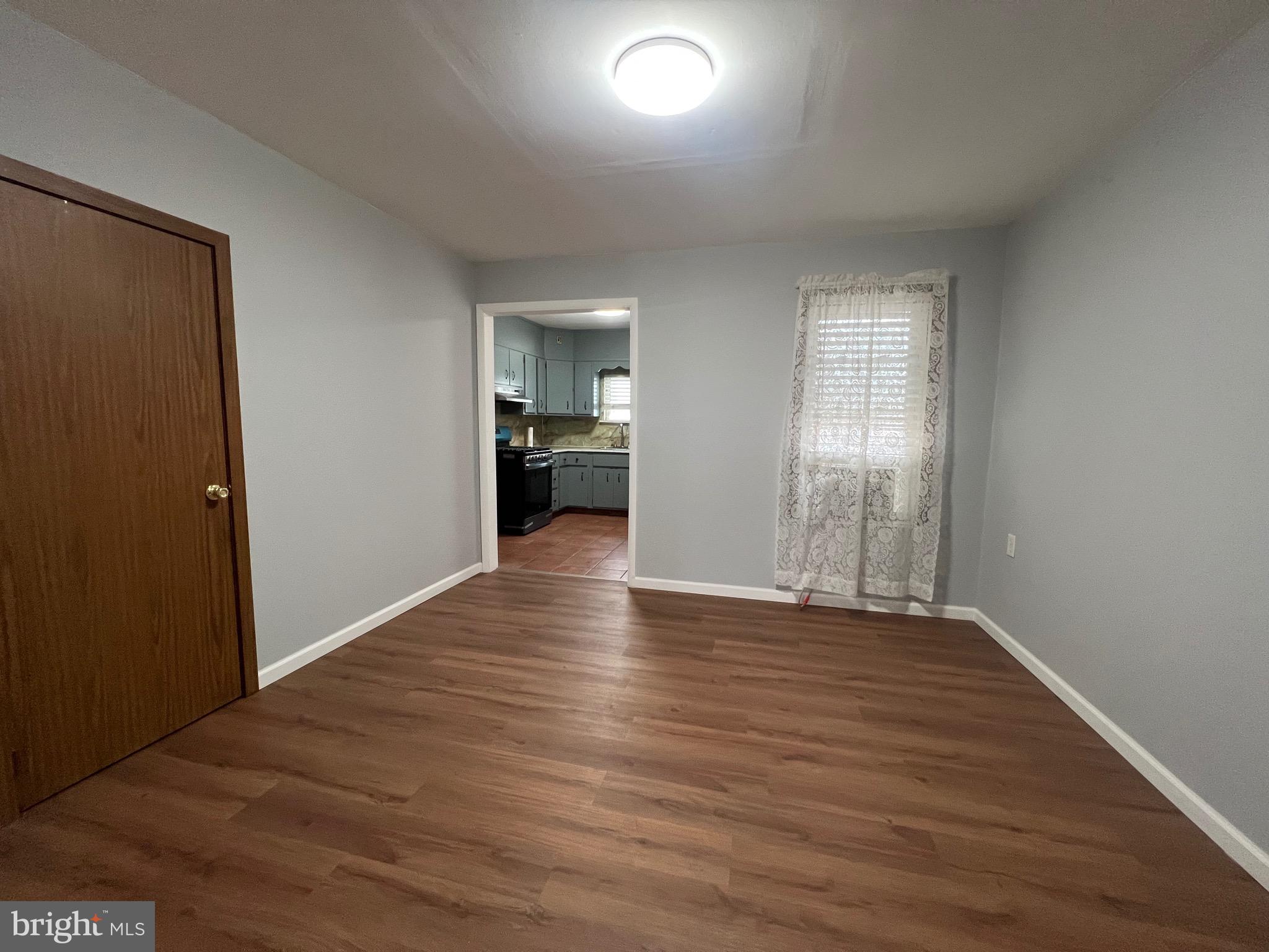 NORTHWOOD - Residential