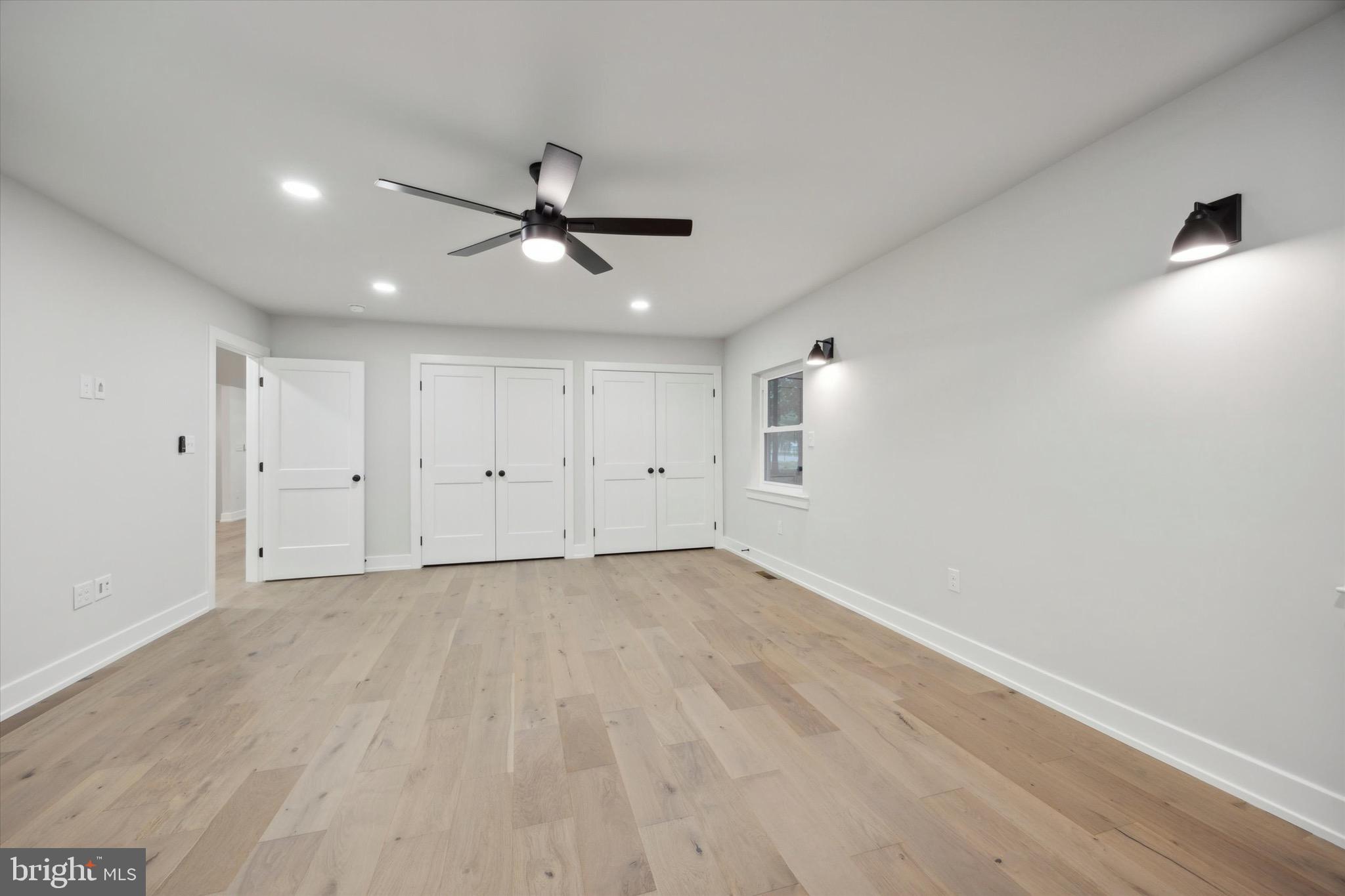 PENN OAK MANOR - Residential