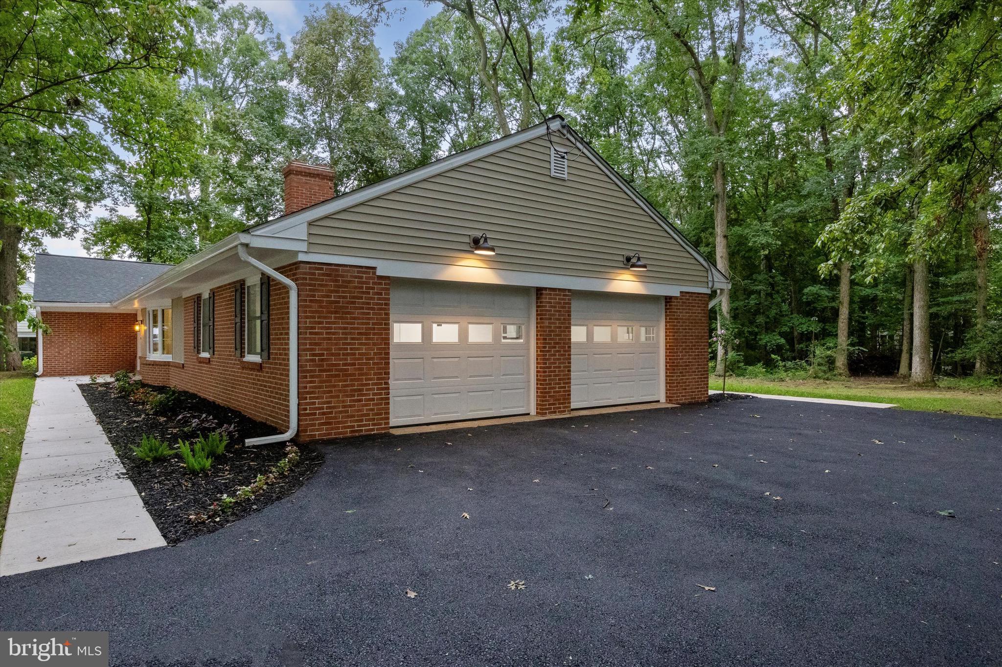 PENN OAK MANOR - Residential