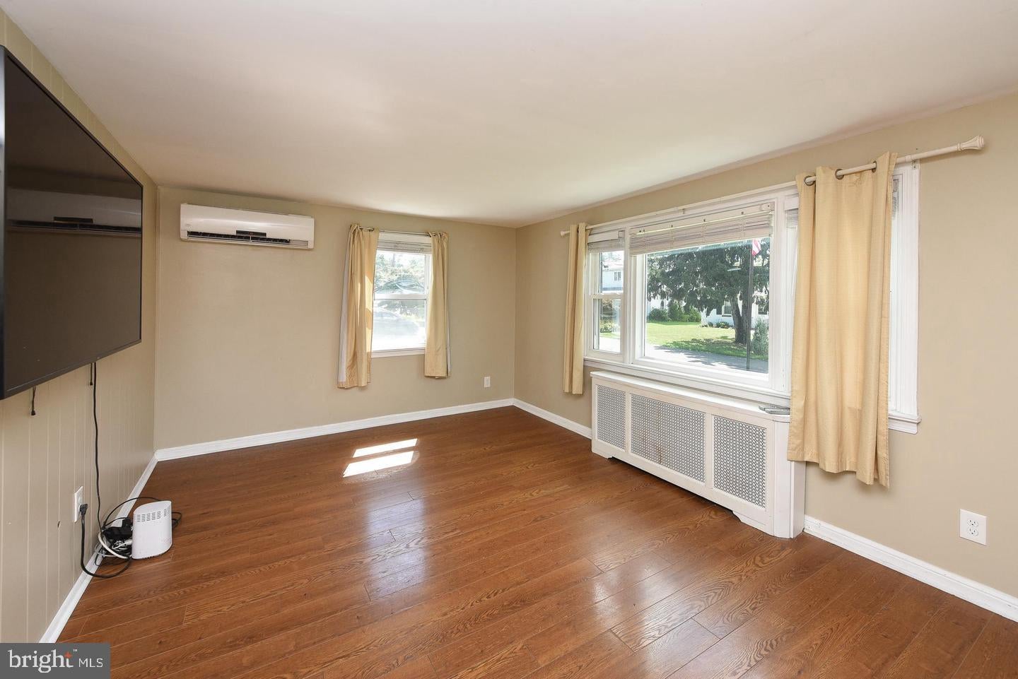 541 HIGHLAND AVENUE