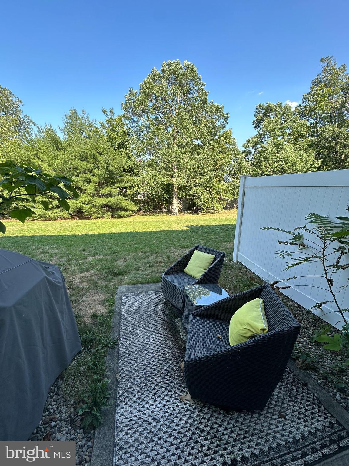 10 CROWS NEST COURT