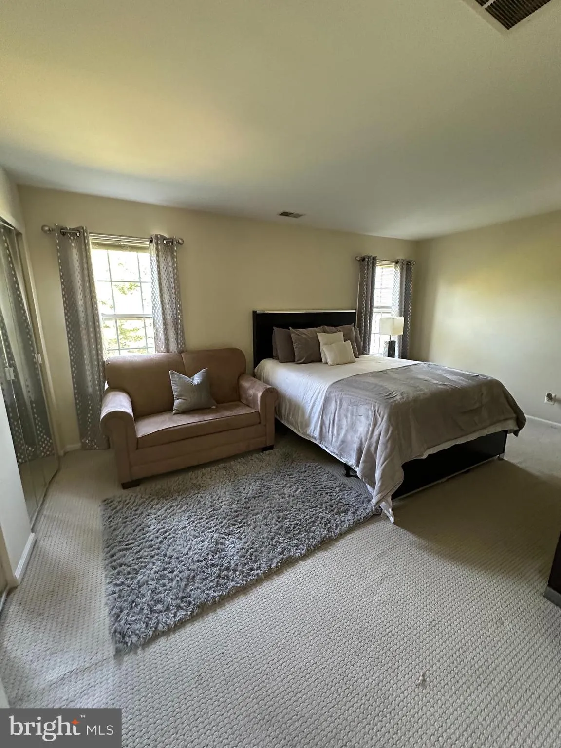 Mount Laurel, New Jersey 08054, United States, 3 Bedrooms Bedrooms, ,2 BathroomsBathrooms,Residential,Contingent,52110