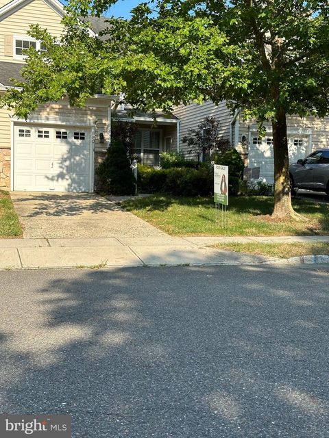 10 CROWS NEST COURT MOUNT LAUREL NJ 08054