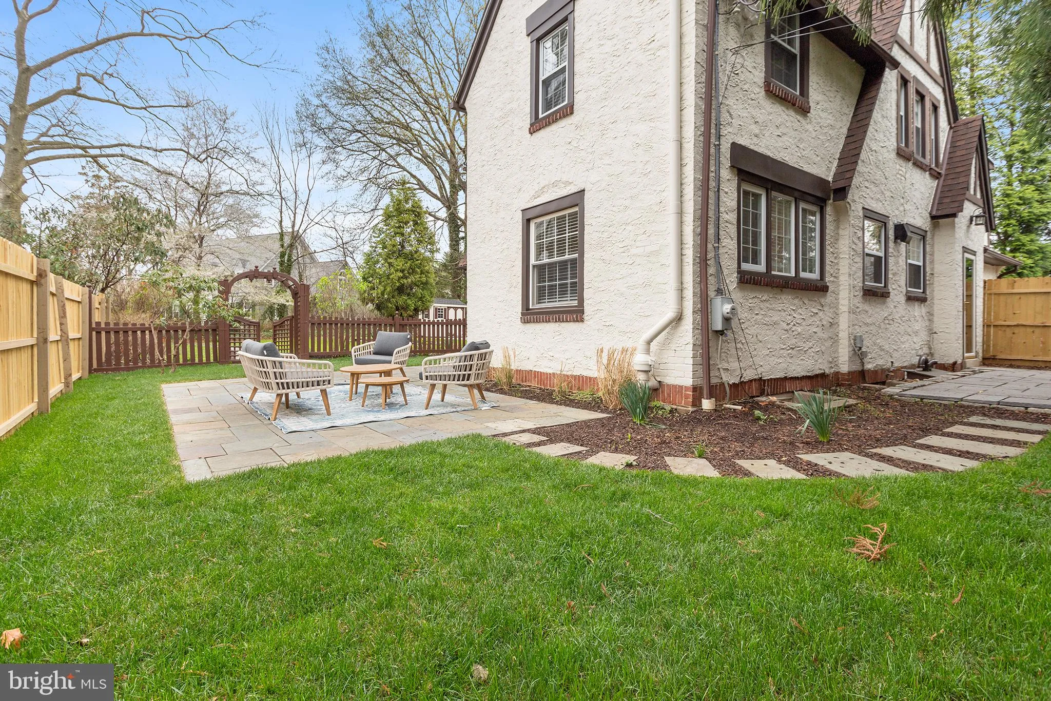 Swarthmore, Pennsylvania 19081, United States, 4 Bedrooms Bedrooms, ,3 BathroomsBathrooms,Residential,Pending,104455