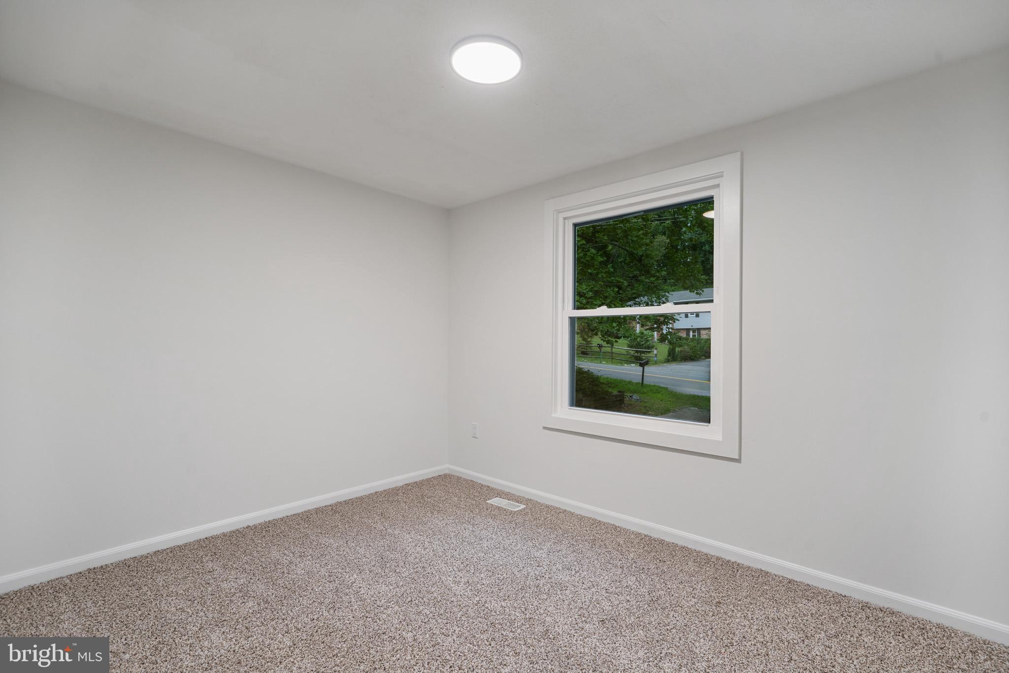 CHESAPEAKE HEIGHTS - Residential