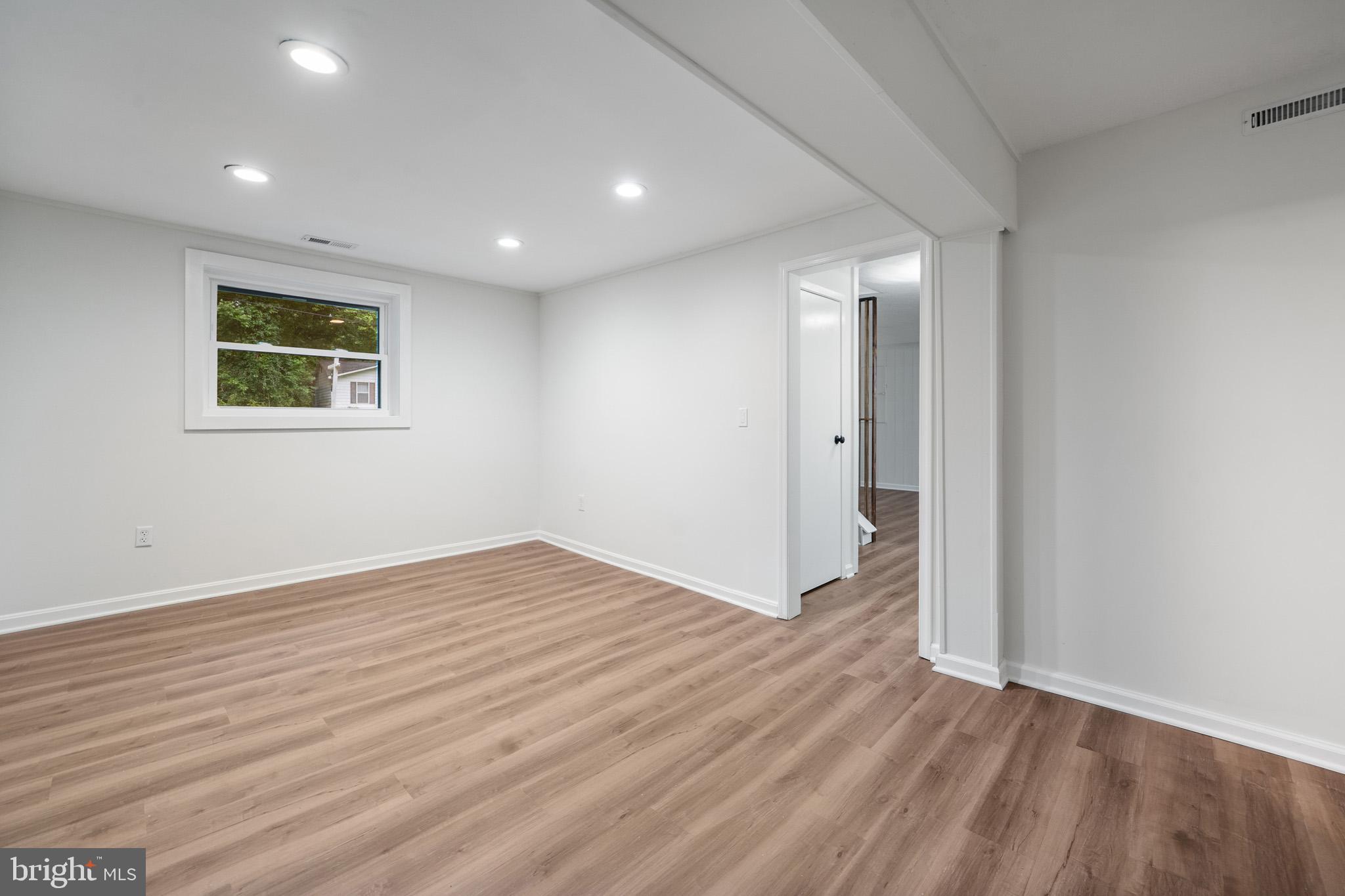 CHESAPEAKE HEIGHTS - Residential