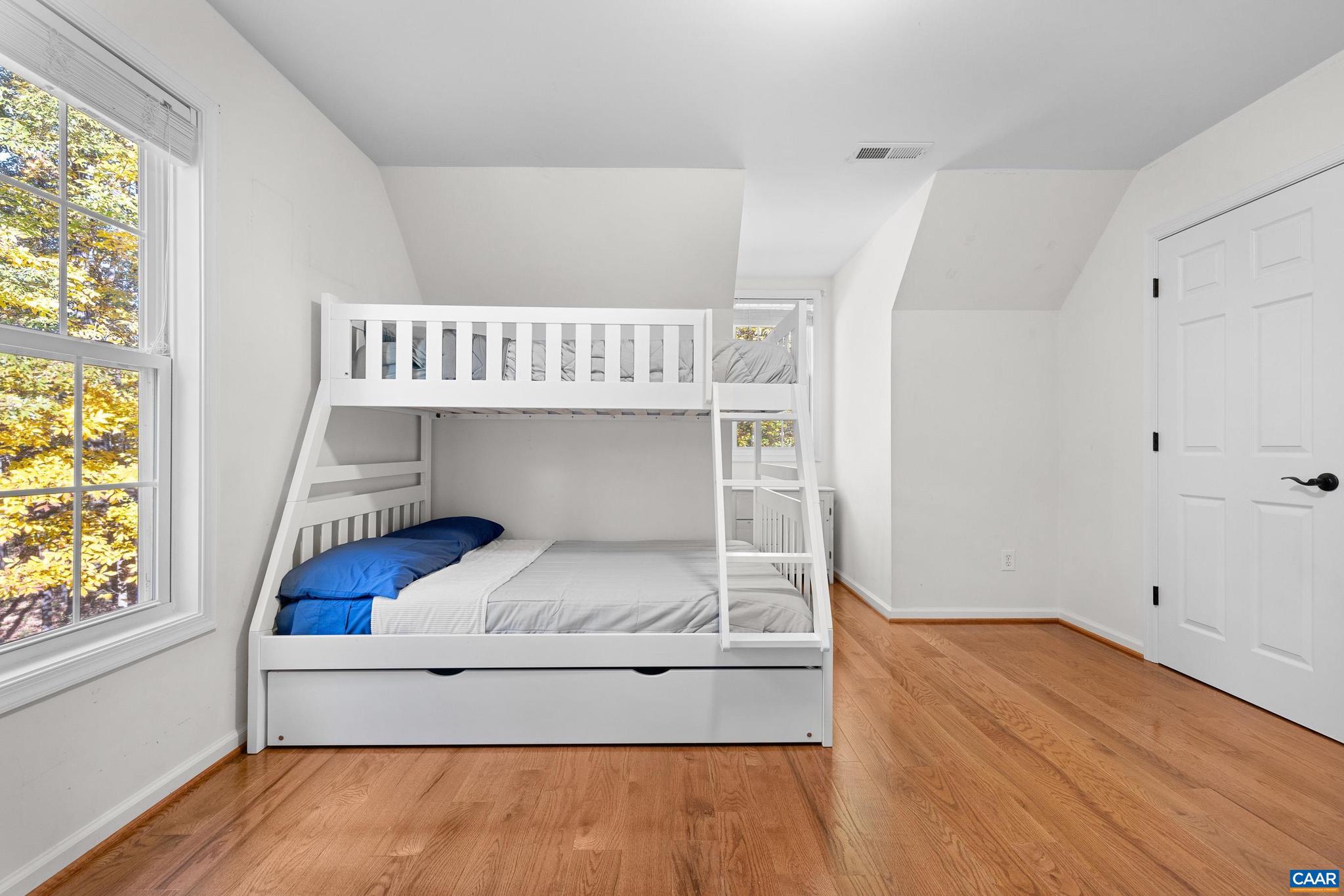 FOXRIDGE - Residential