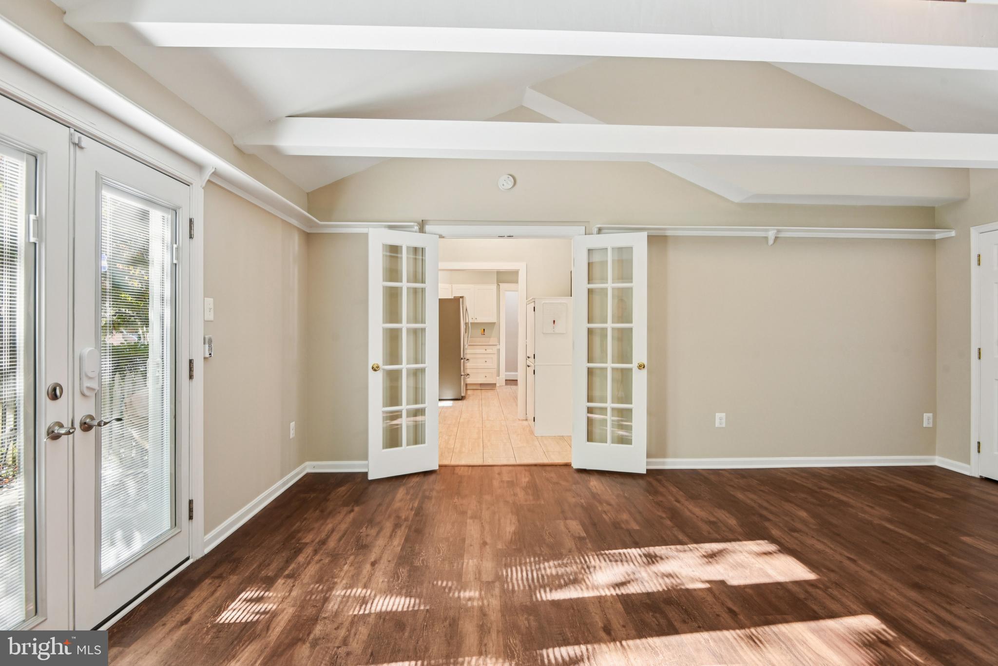 REALTY PARK - Residential