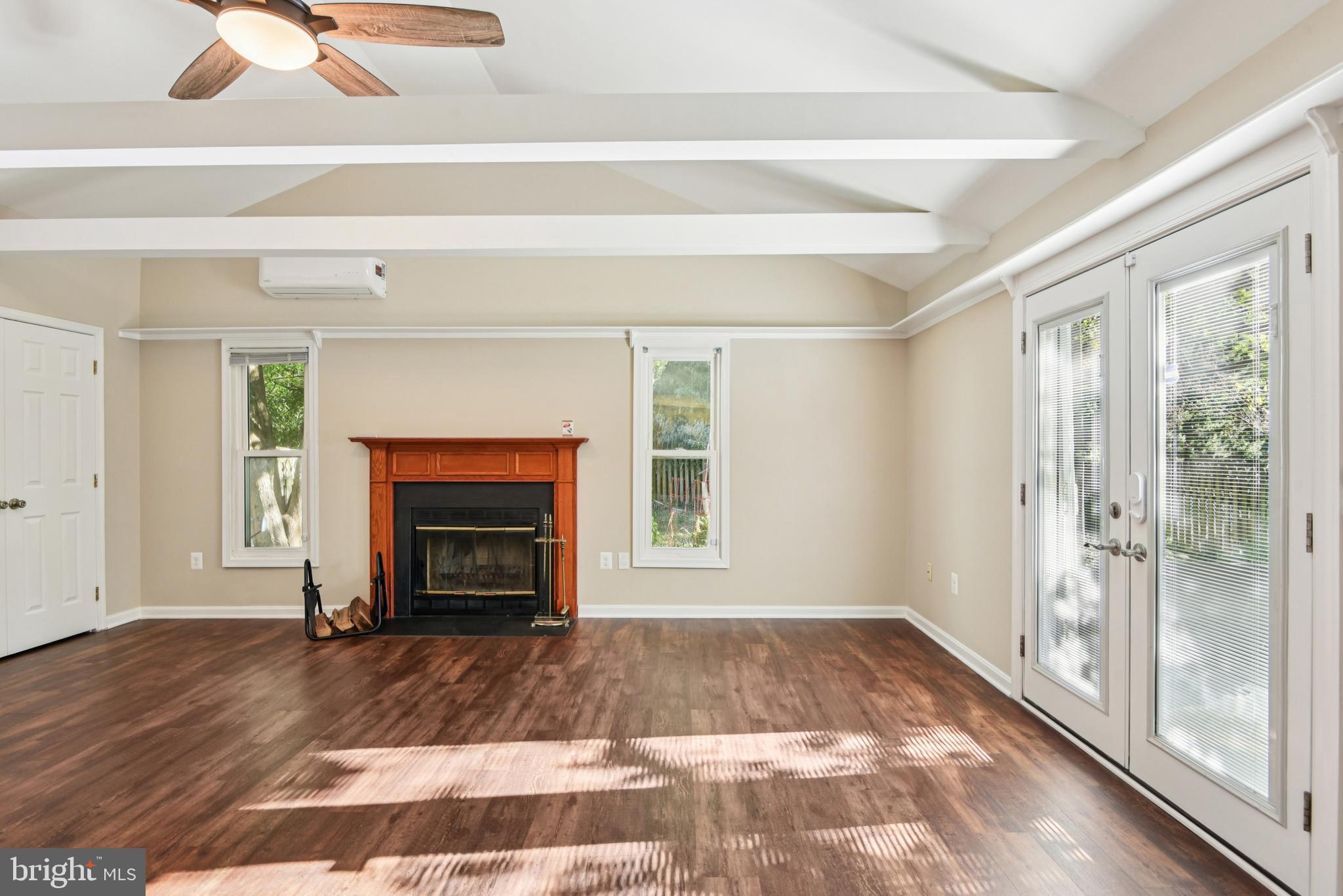 REALTY PARK - Residential