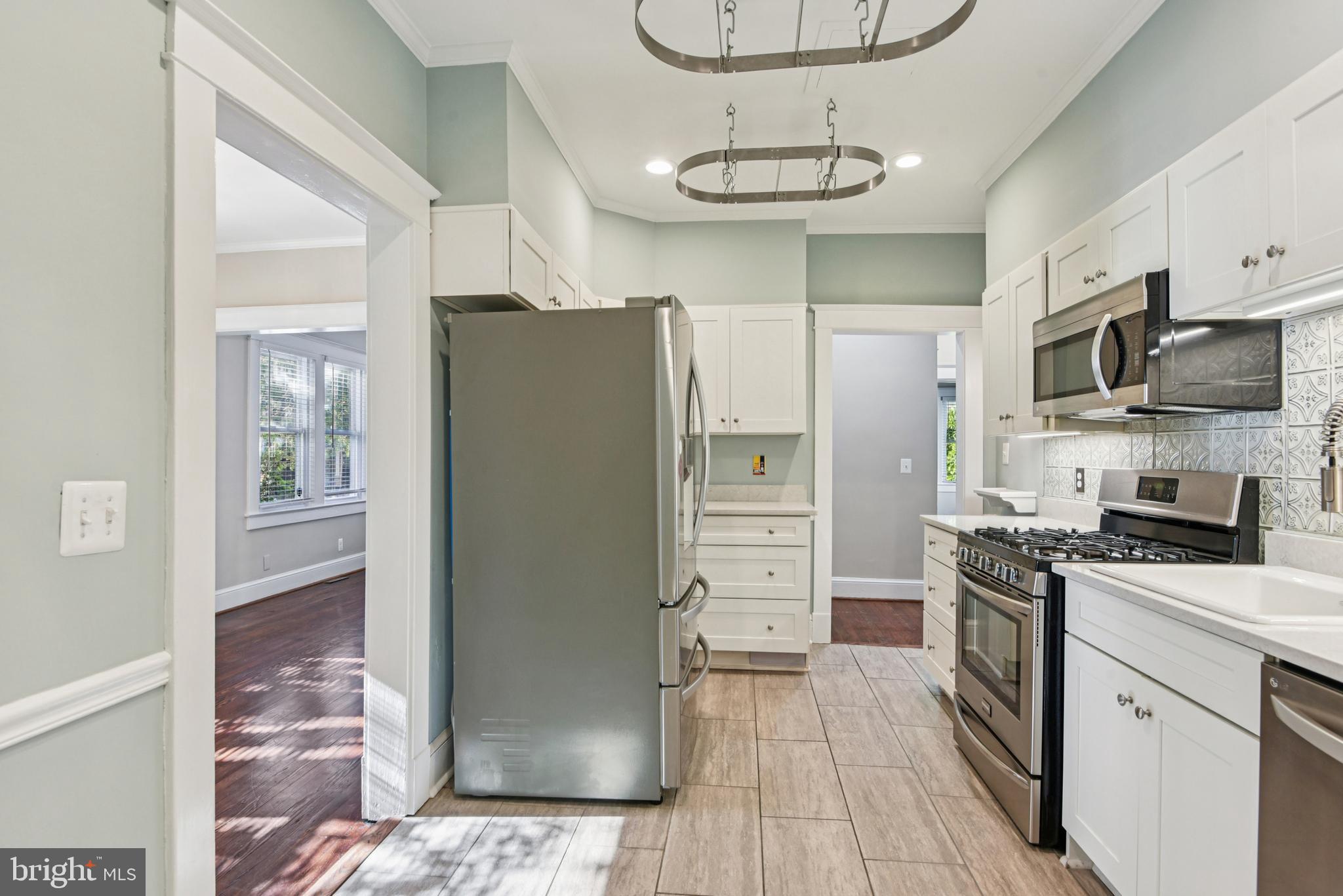 REALTY PARK - Residential