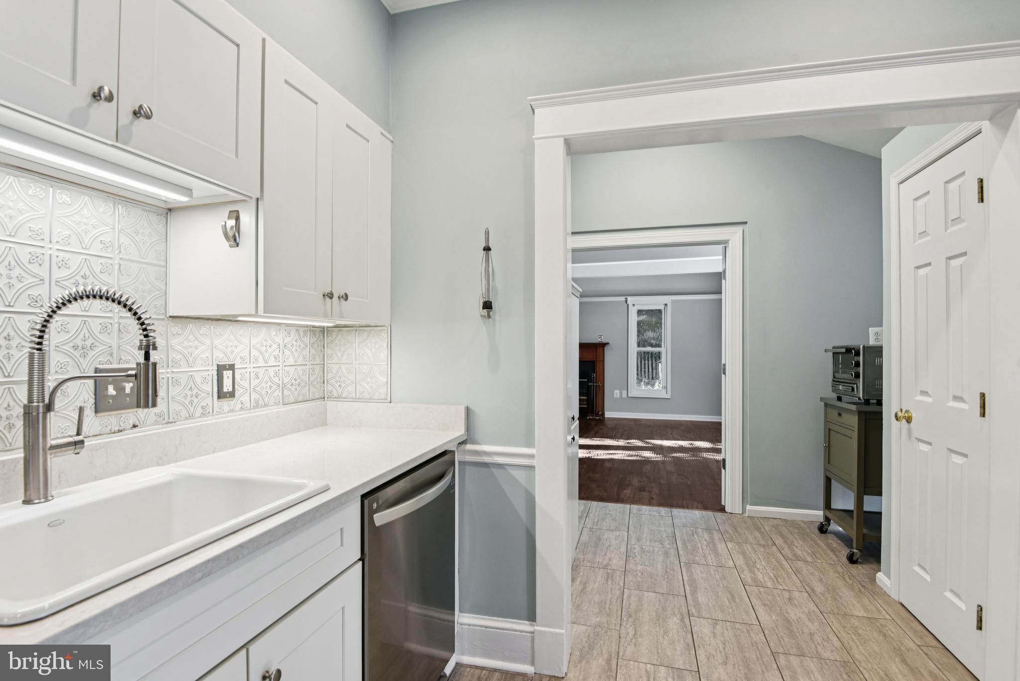 REALTY PARK - Residential