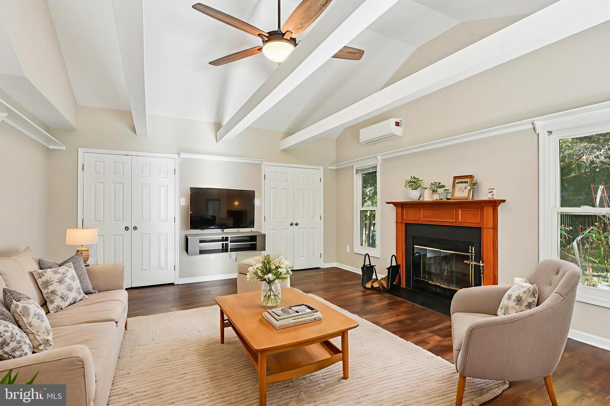 REALTY PARK - Residential