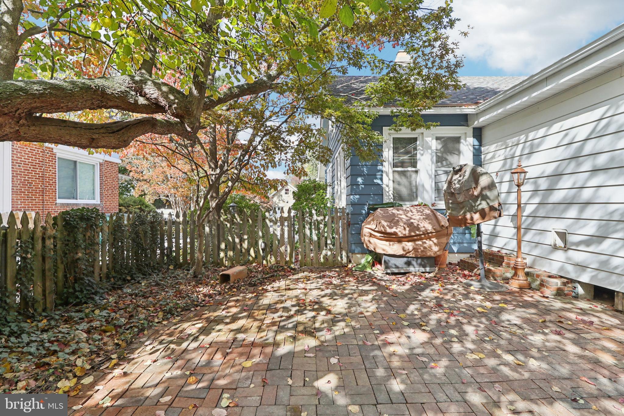 REALTY PARK - Residential