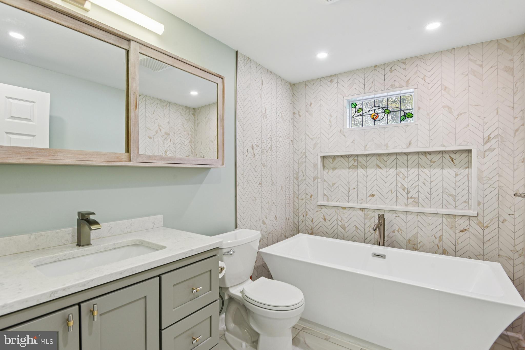 REALTY PARK - Residential