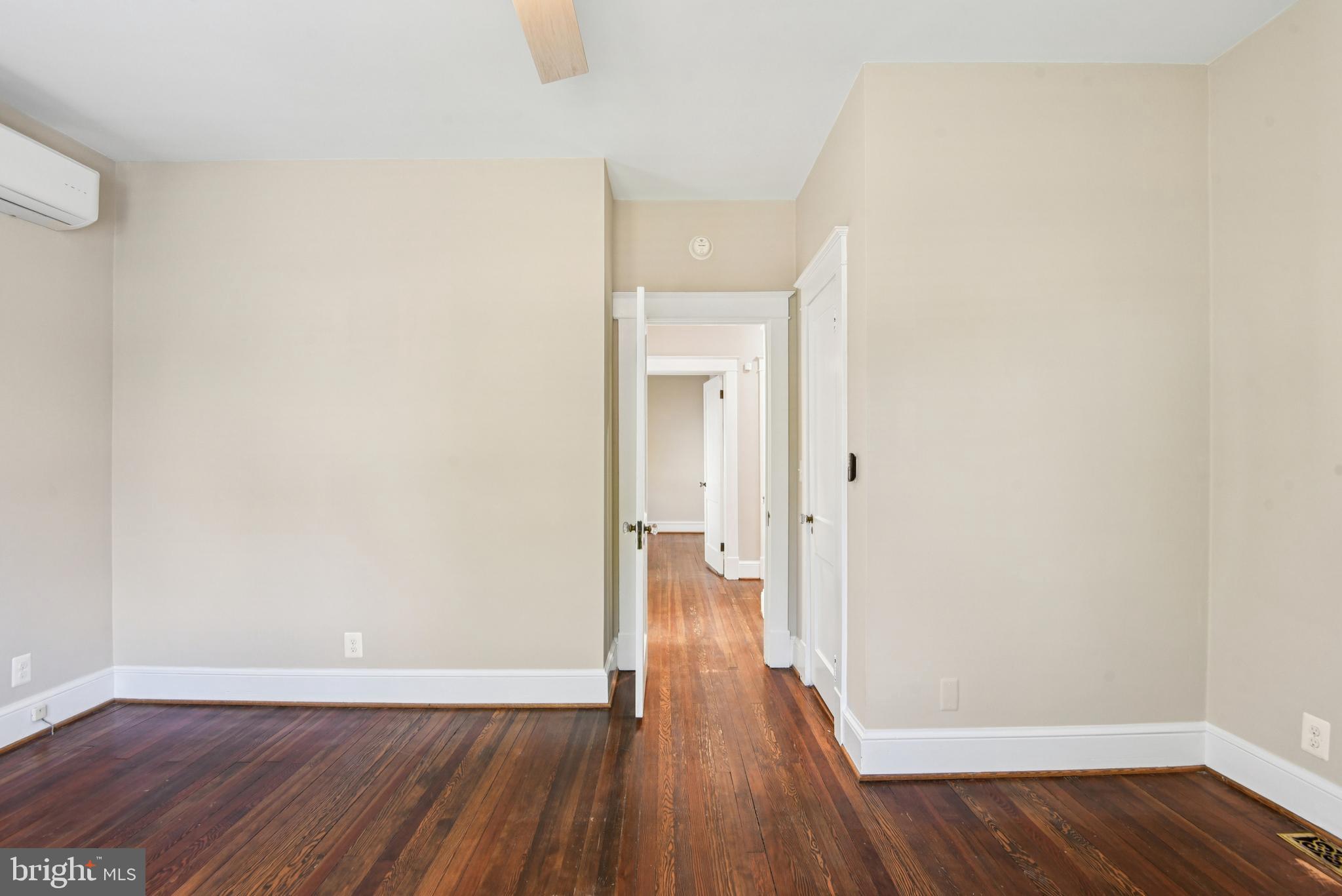 REALTY PARK - Residential