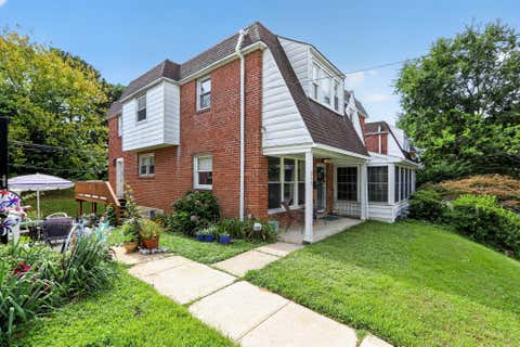 Townhouse For Sale - 611 N Jackson Street<br/> MEDIA, PA 19063