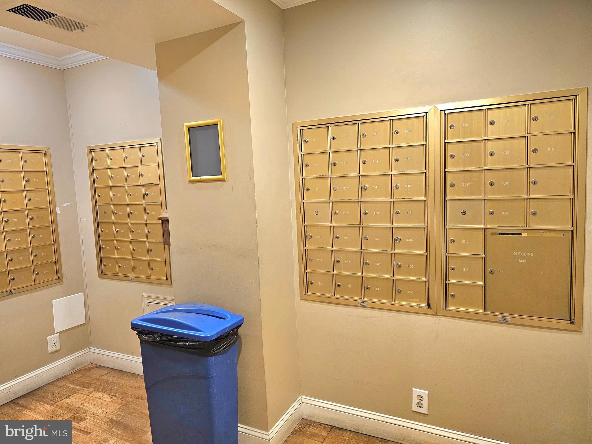 PAVILION ON THE PARK - Residential