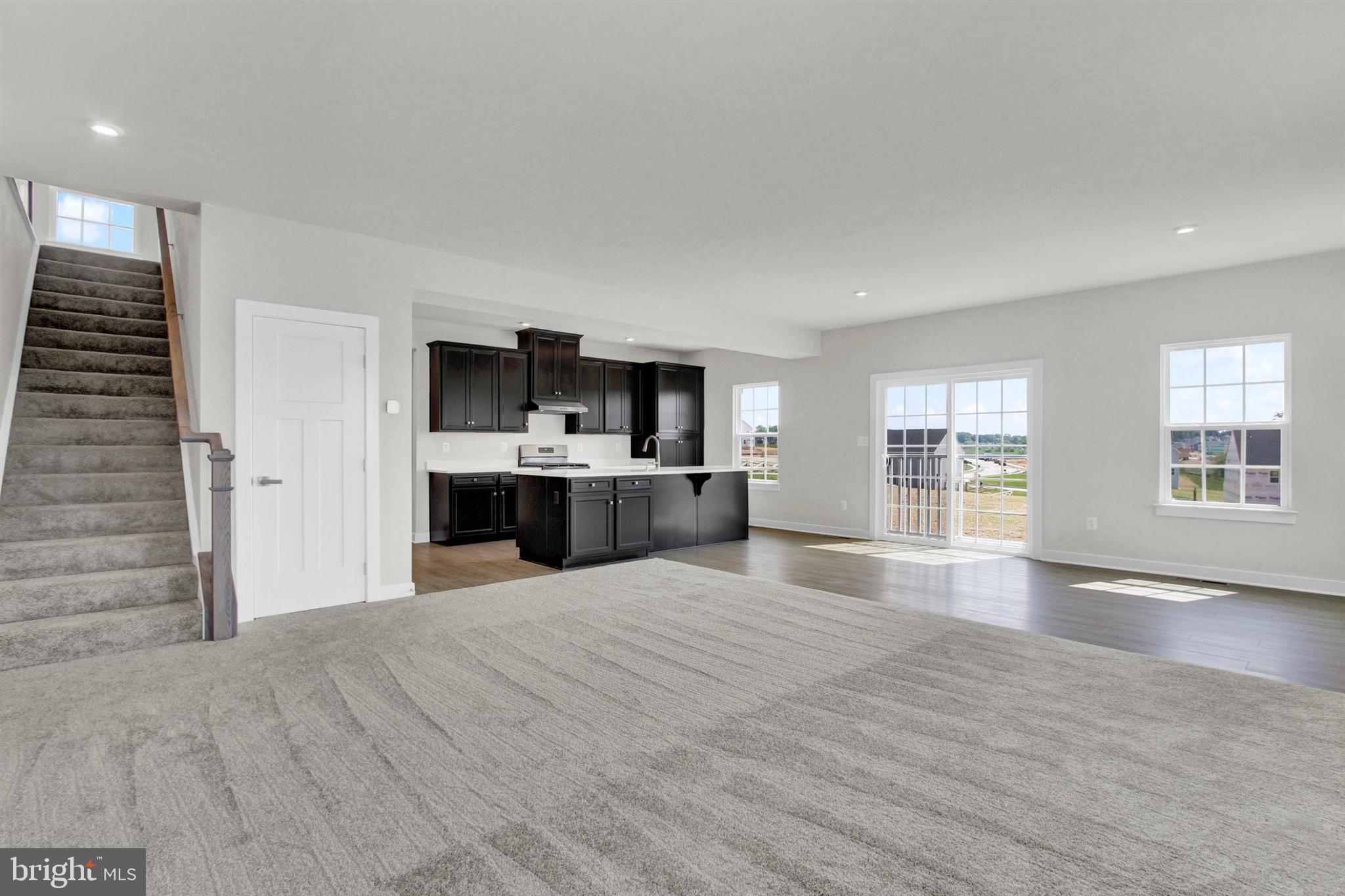 HIGH POINTE SOUTH - Residential