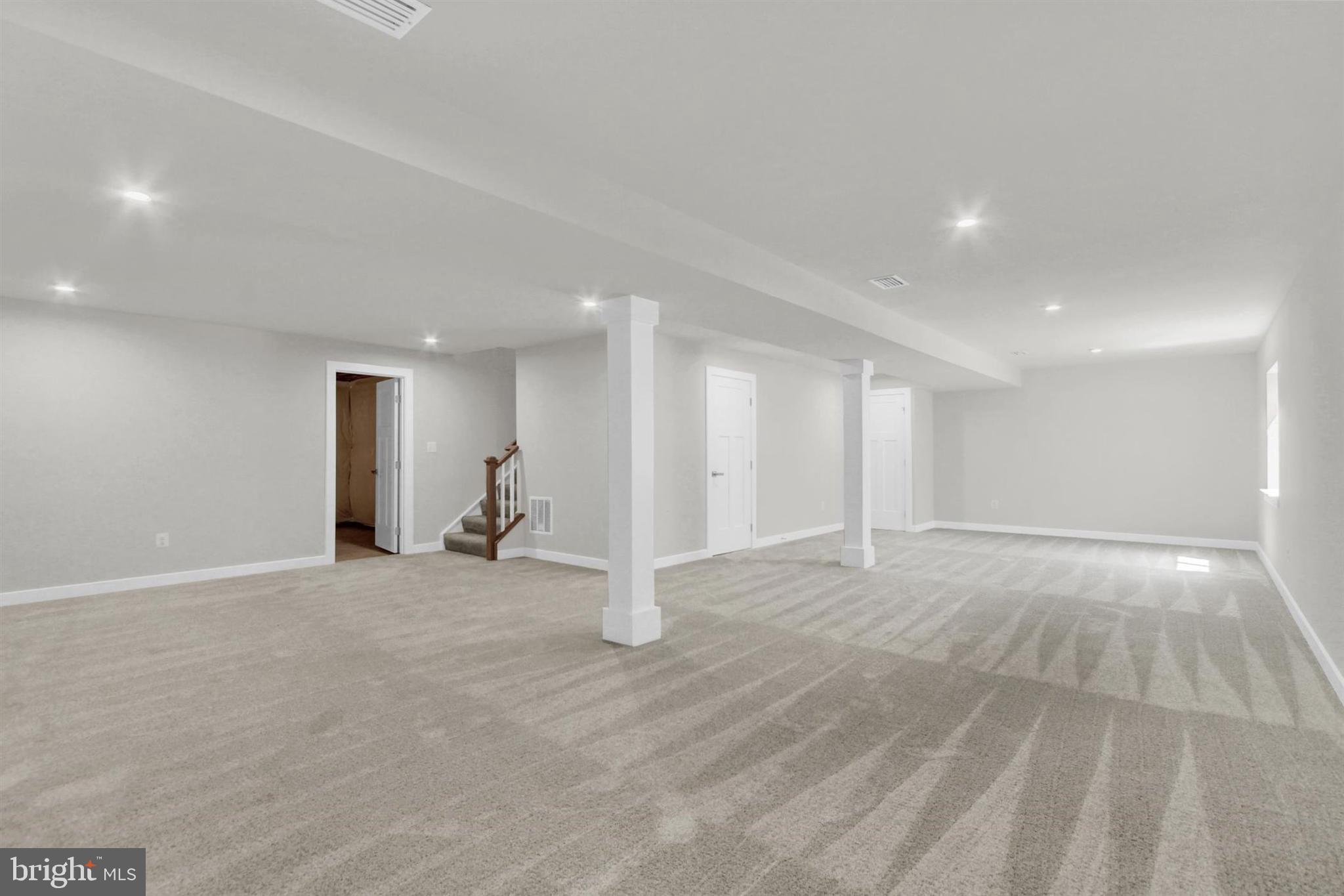 HIGH POINTE SOUTH - Residential