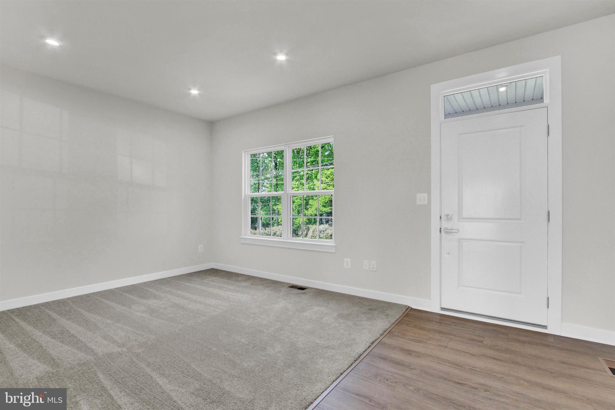 HIGH POINTE SOUTH - Residential