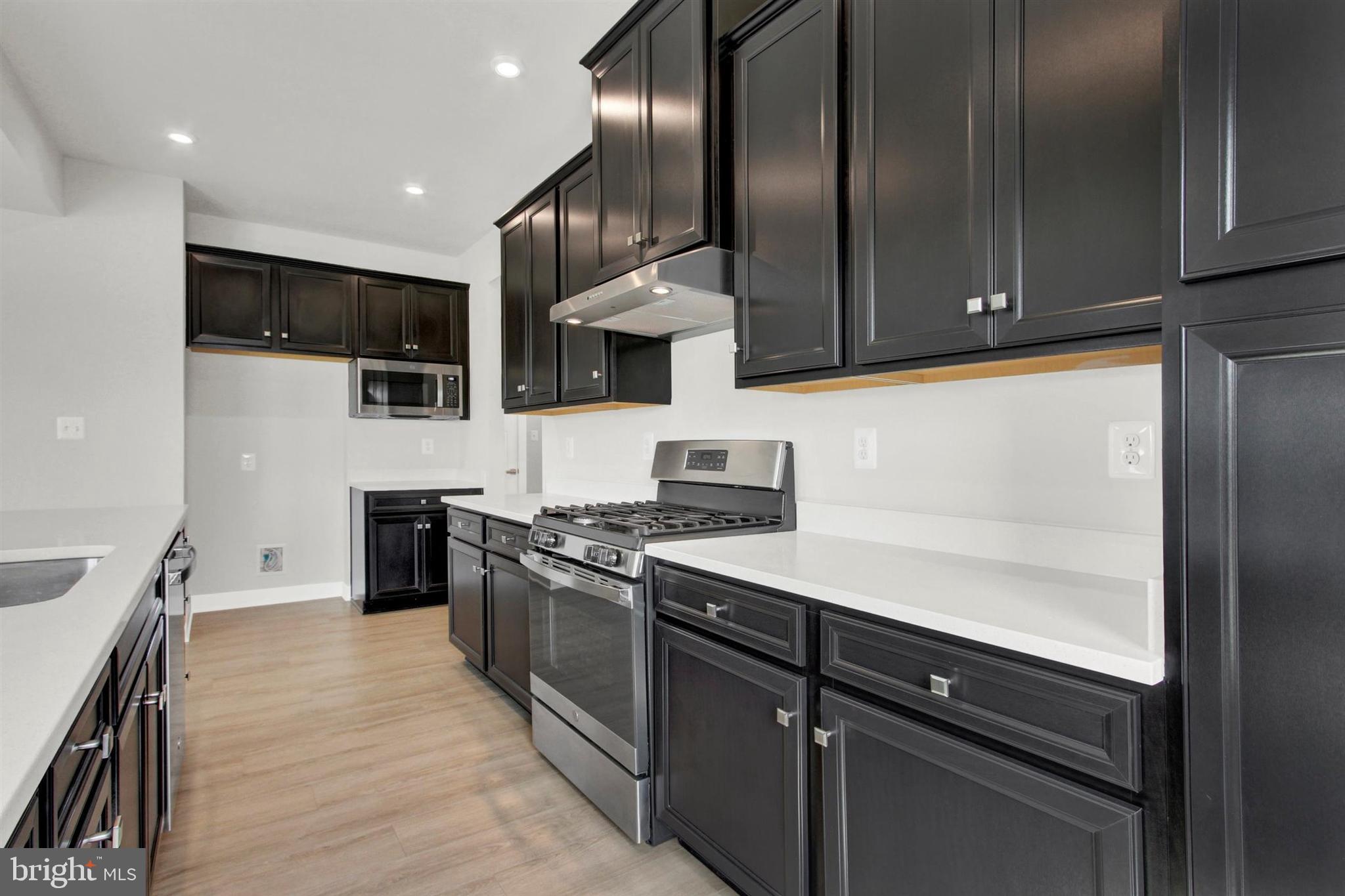 HIGH POINTE SOUTH - Residential