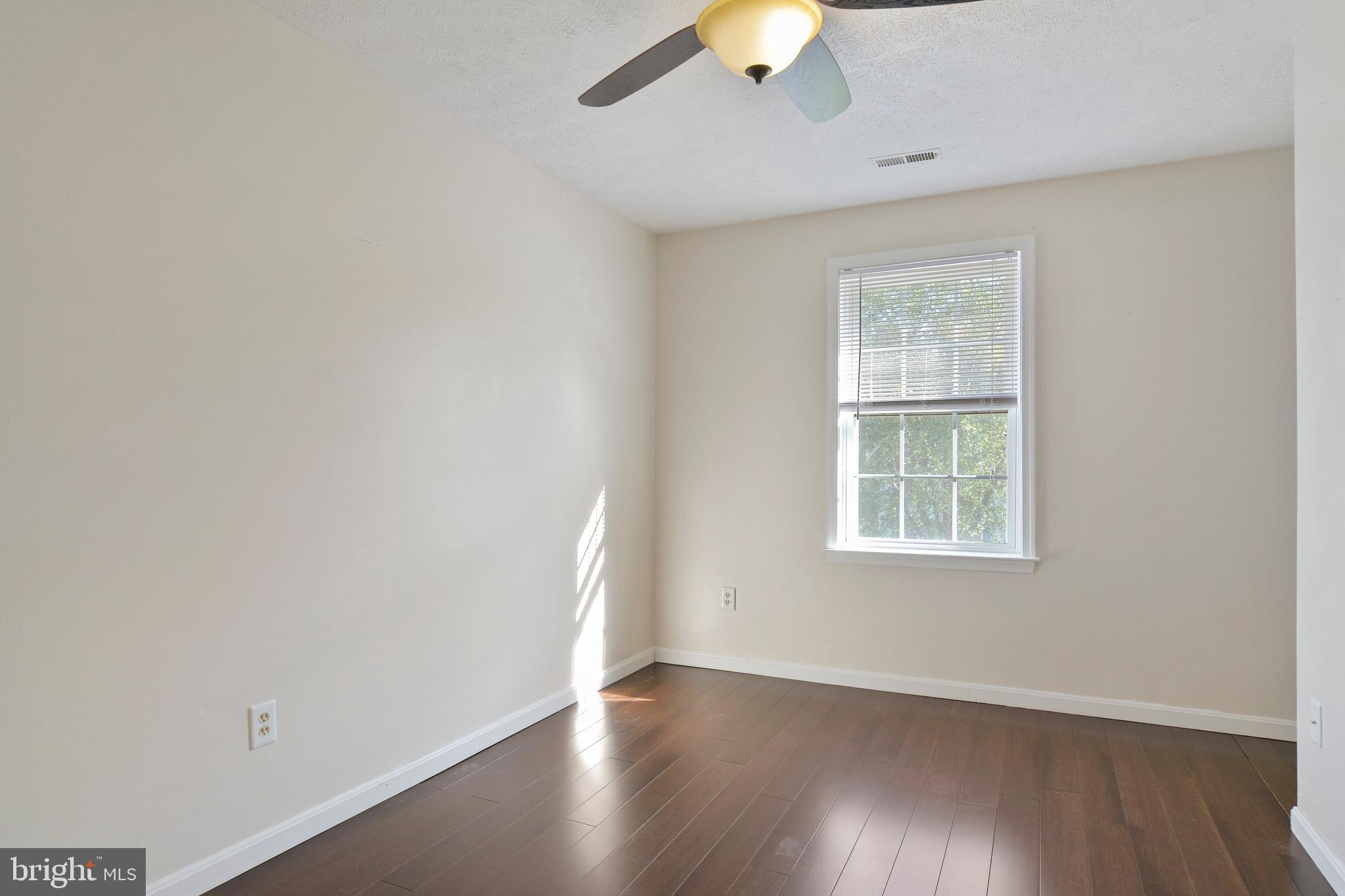 RUFFIN'S POND - Residential