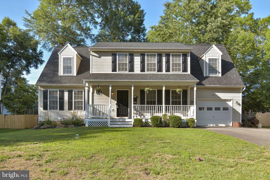 BACK ON MARKET DUE TO BUYERS FINANCING! Welcome home to your new well-maintained colonial. You will find this home to be move in ready and maintenance friendly.  Beautiful front porch to enjoy the evenings with family.  Two spacious finished levels with a separate dining room, open floor plan with walkout bay in breakfast nook overlooking the family room off of the kitchen.  Great for entertaining friends and family. The upper level has two gracious size bedrooms and a large owners suite with a soaking tub and double vanity. Many upgrades to brag about… 2018 New HVAC, new dishwasher, paint, fence, Ceiling fans in every room, newly updated light fixtures throughout the home, New smoke detectors, and custom cut blind!  2019 upgraded kitchen to granite counter tops, new faucets and sink. 2020 New roof and gutter guards! Community has easy access to most popular areas to visit in Historic Downtown Fredericksburg and easy access to I-95. Three parks and a basketball court in the community. This one will not last long. Going, going, gone…