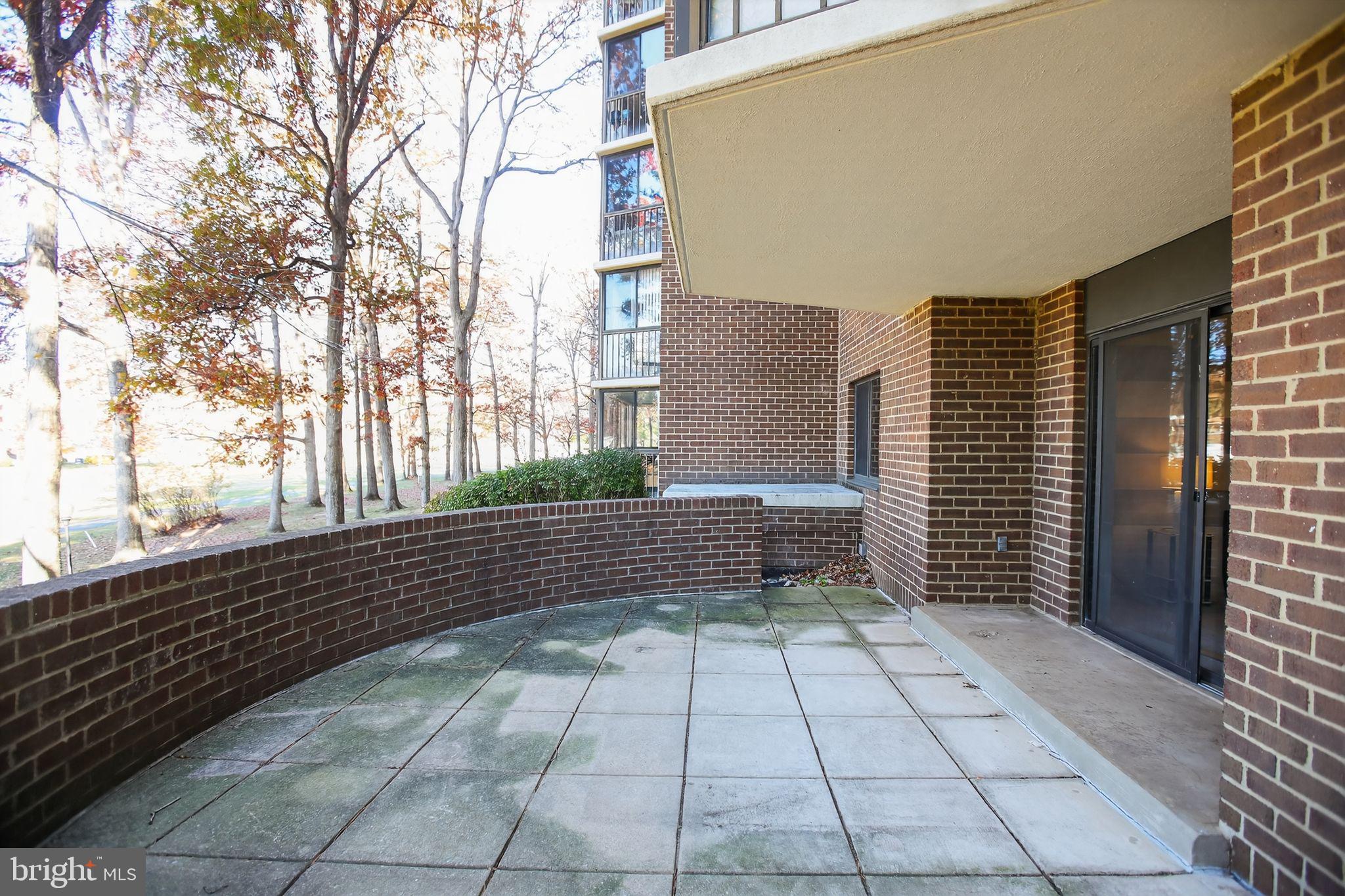 GREENS AT LEISURE WORLD - Residential