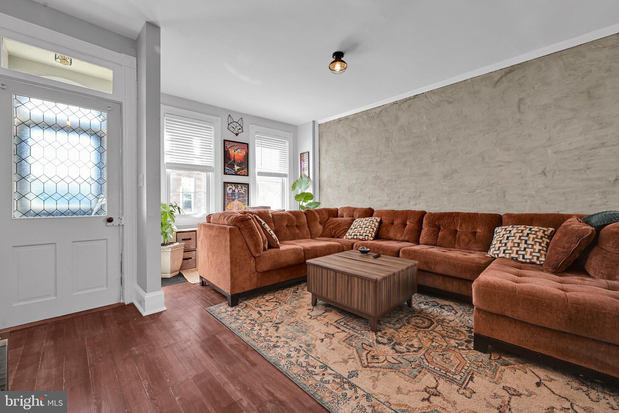 551 W VINE STREET