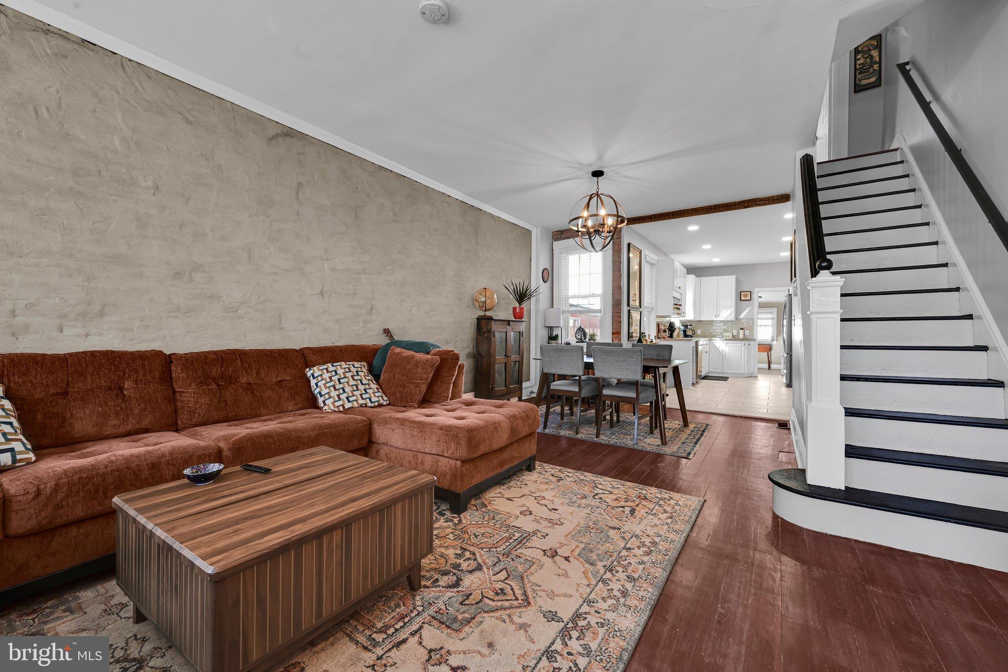 551 W VINE STREET