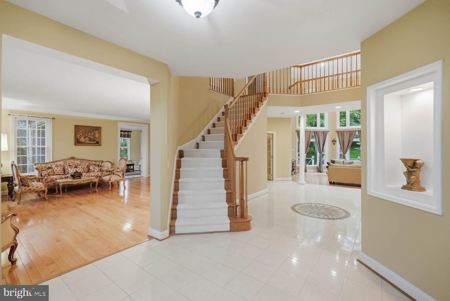 BEACON HILL - Residential