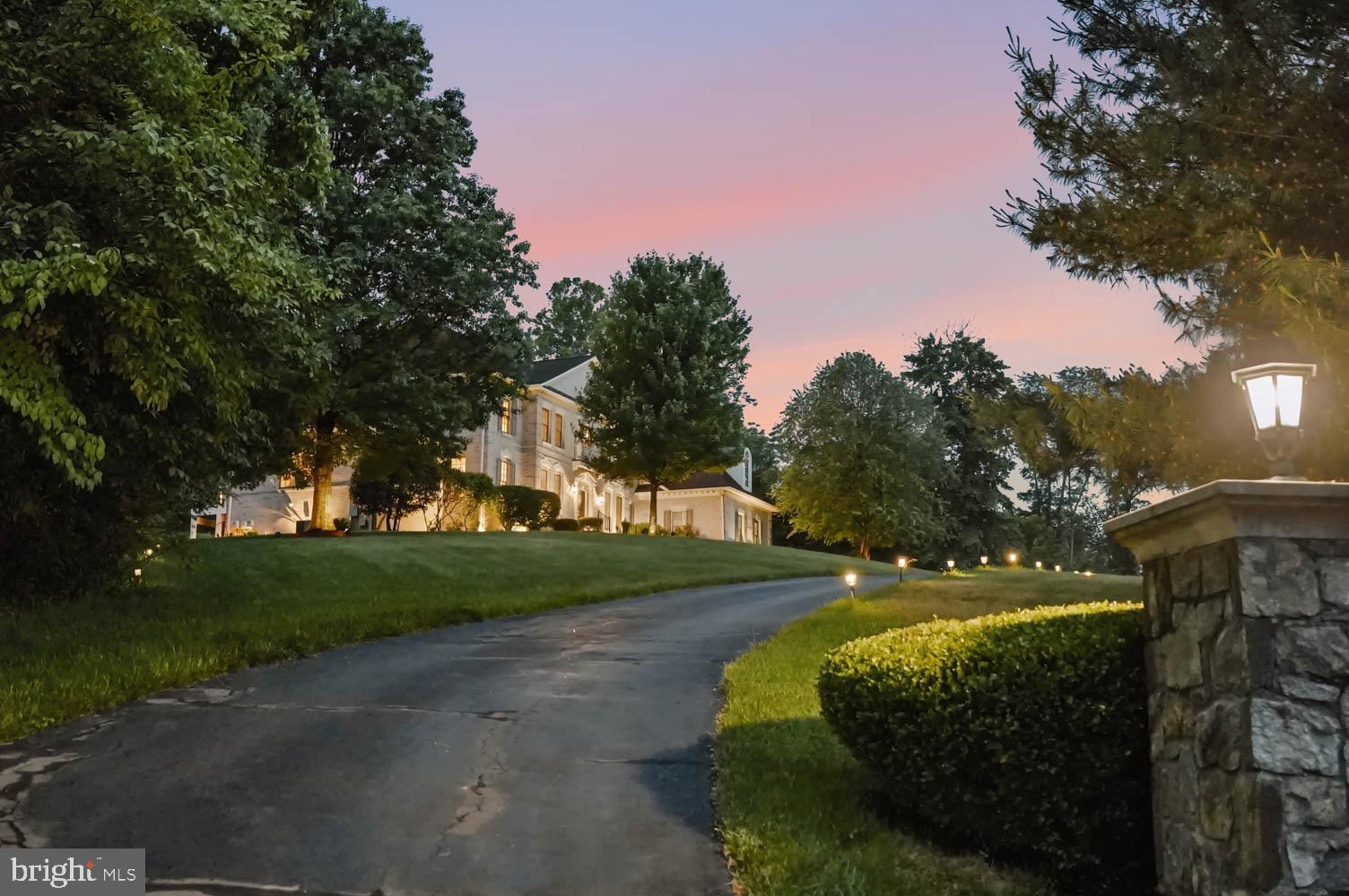 BEACON HILL - Residential