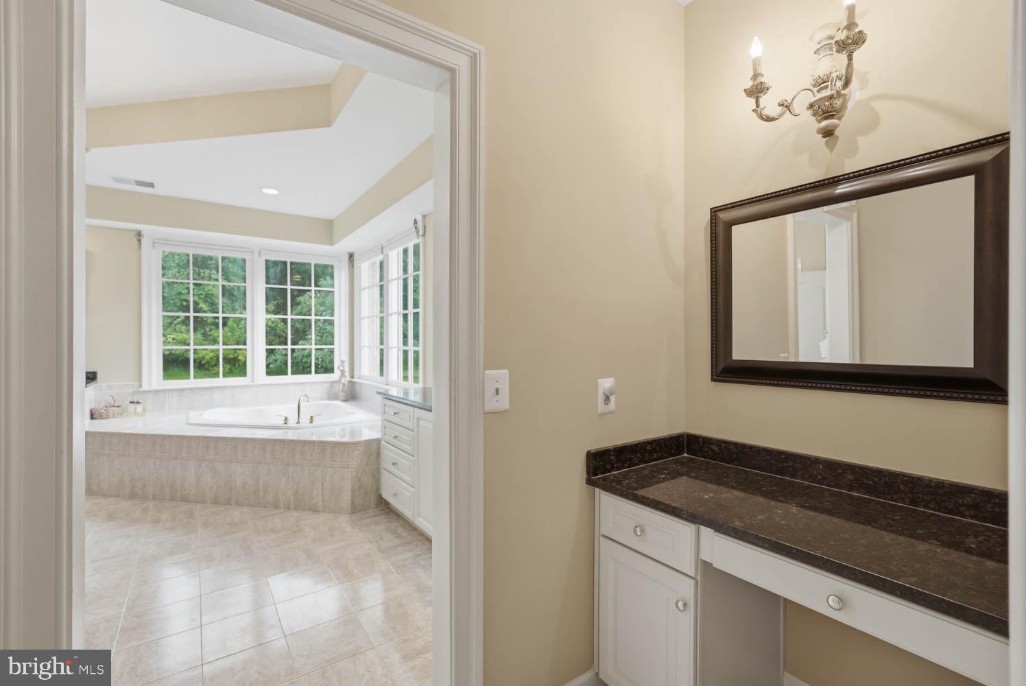 BEACON HILL - Residential