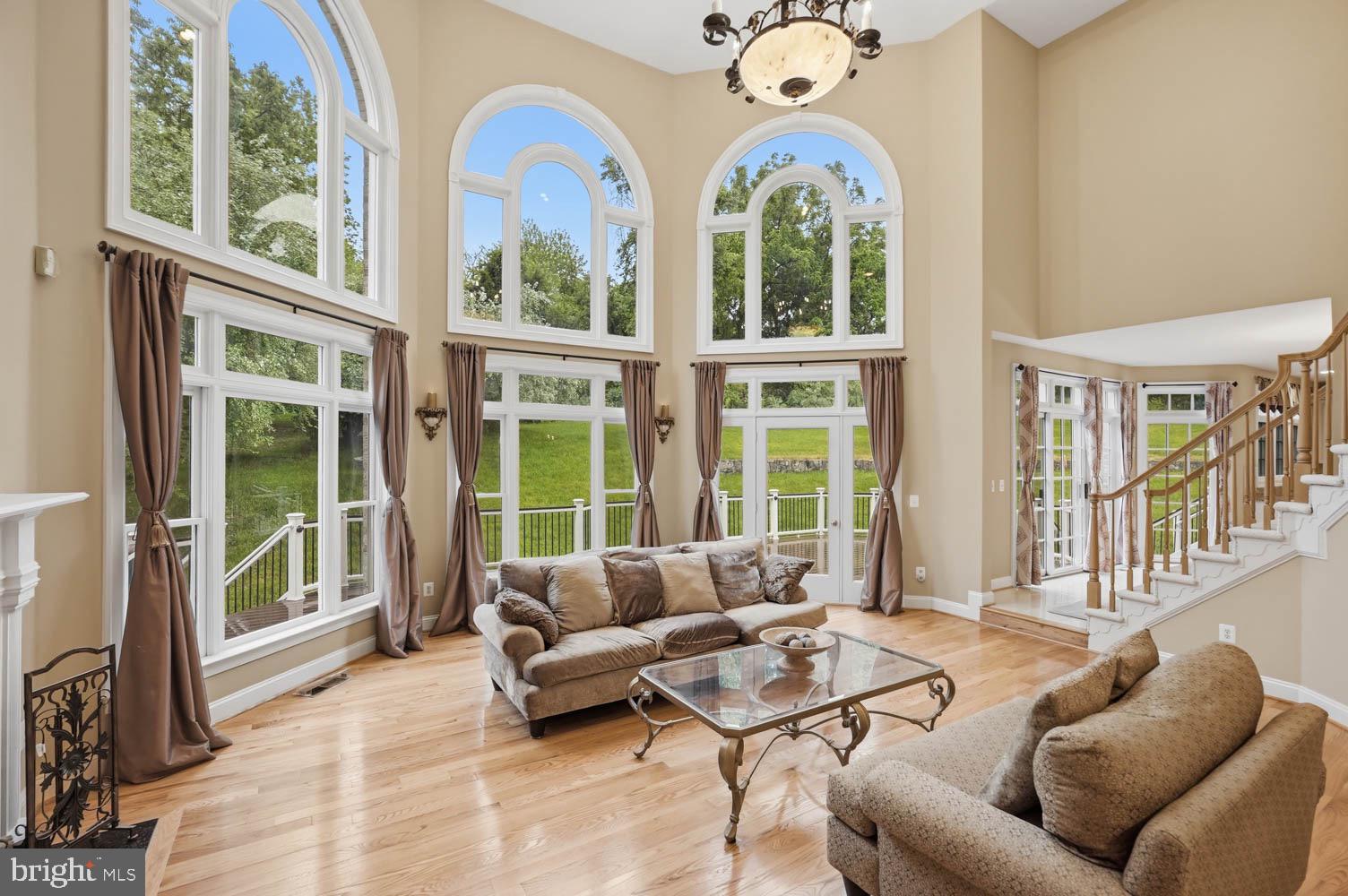BEACON HILL - Residential