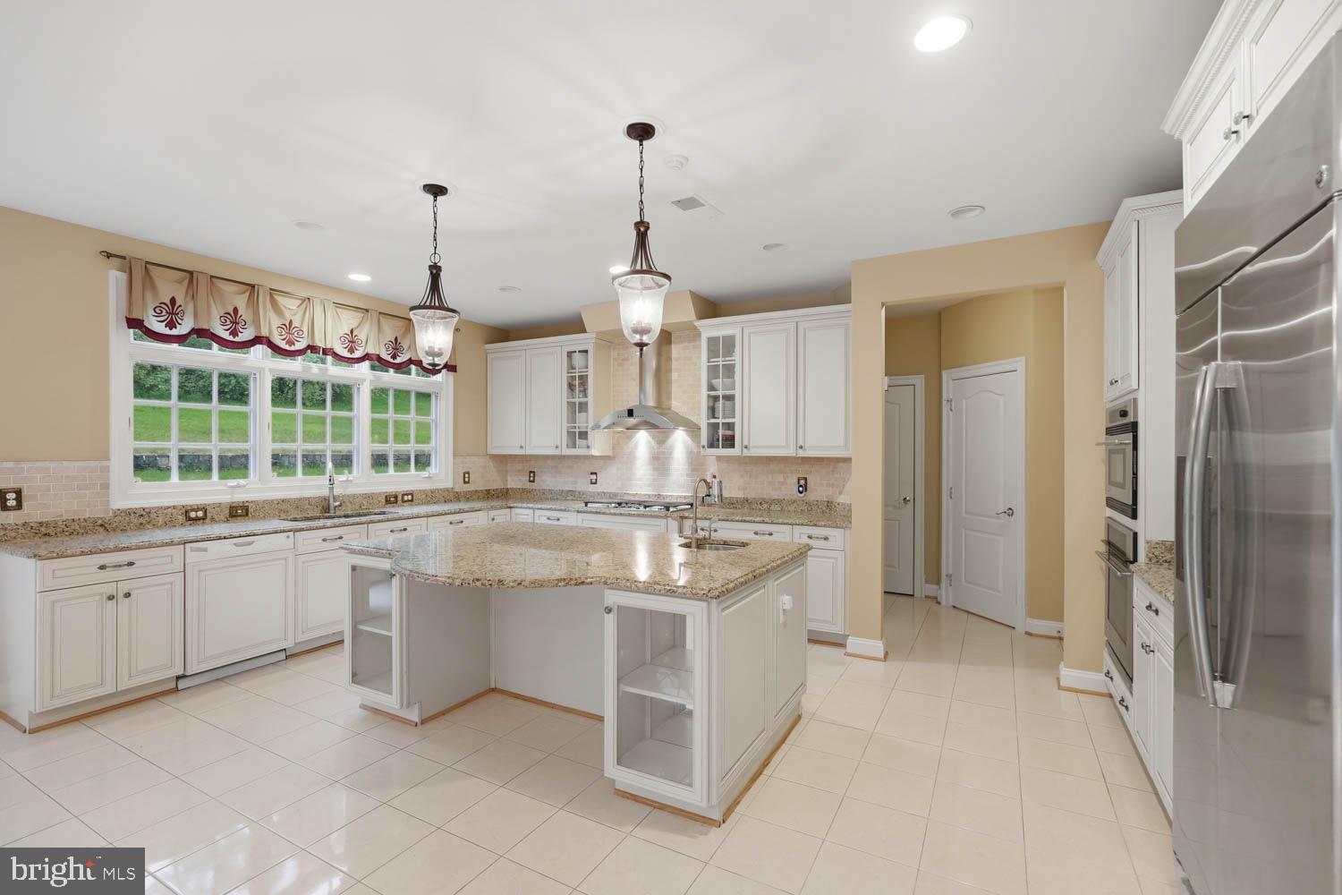 BEACON HILL - Residential
