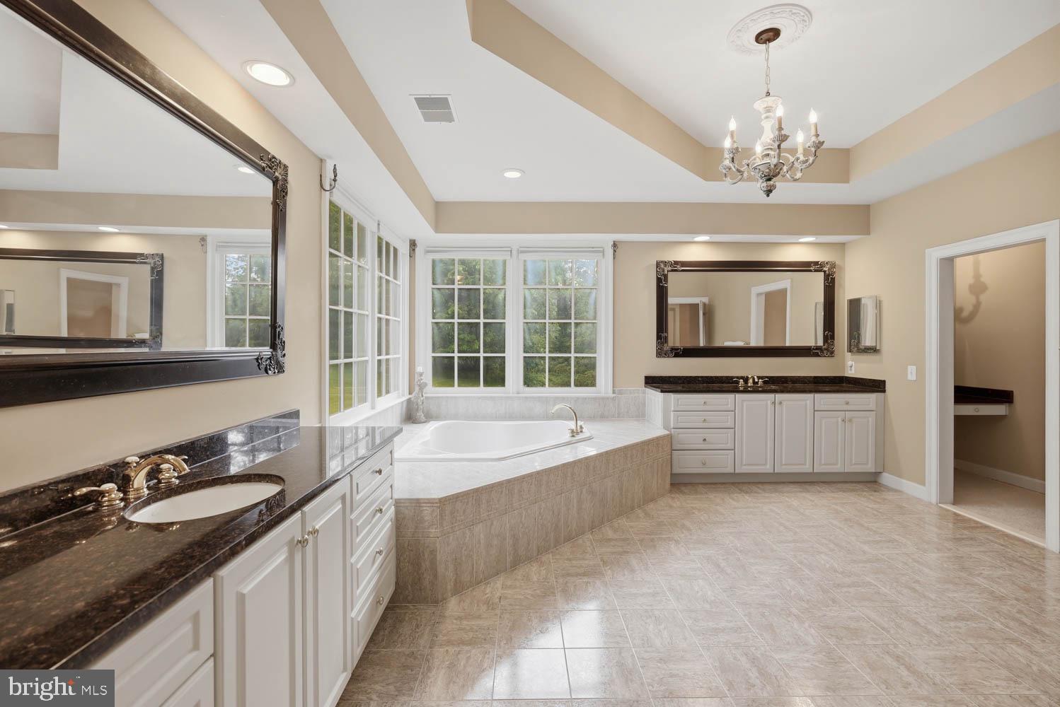 BEACON HILL - Residential