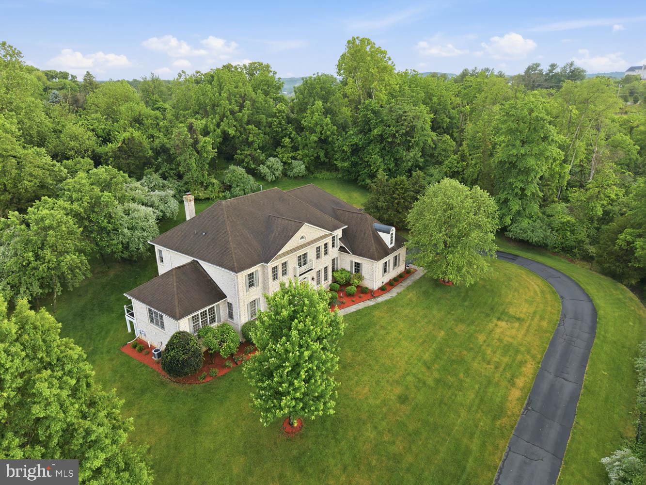 BEACON HILL - Residential