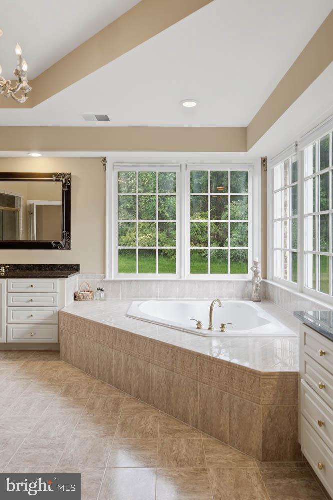 BEACON HILL - Residential