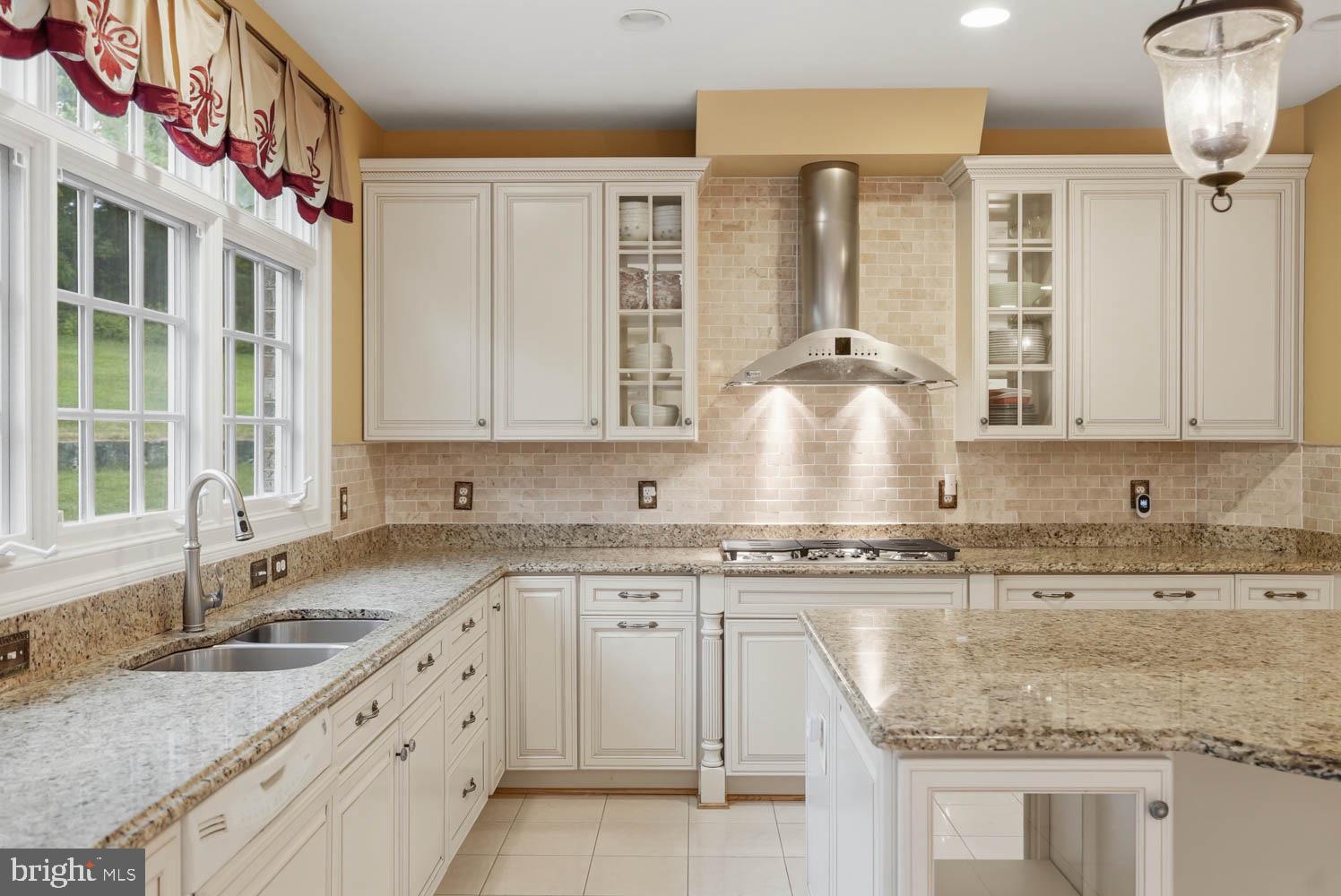 BEACON HILL - Residential