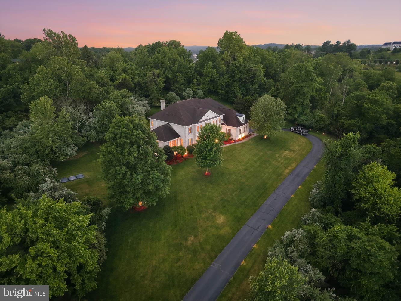 BEACON HILL - Residential
