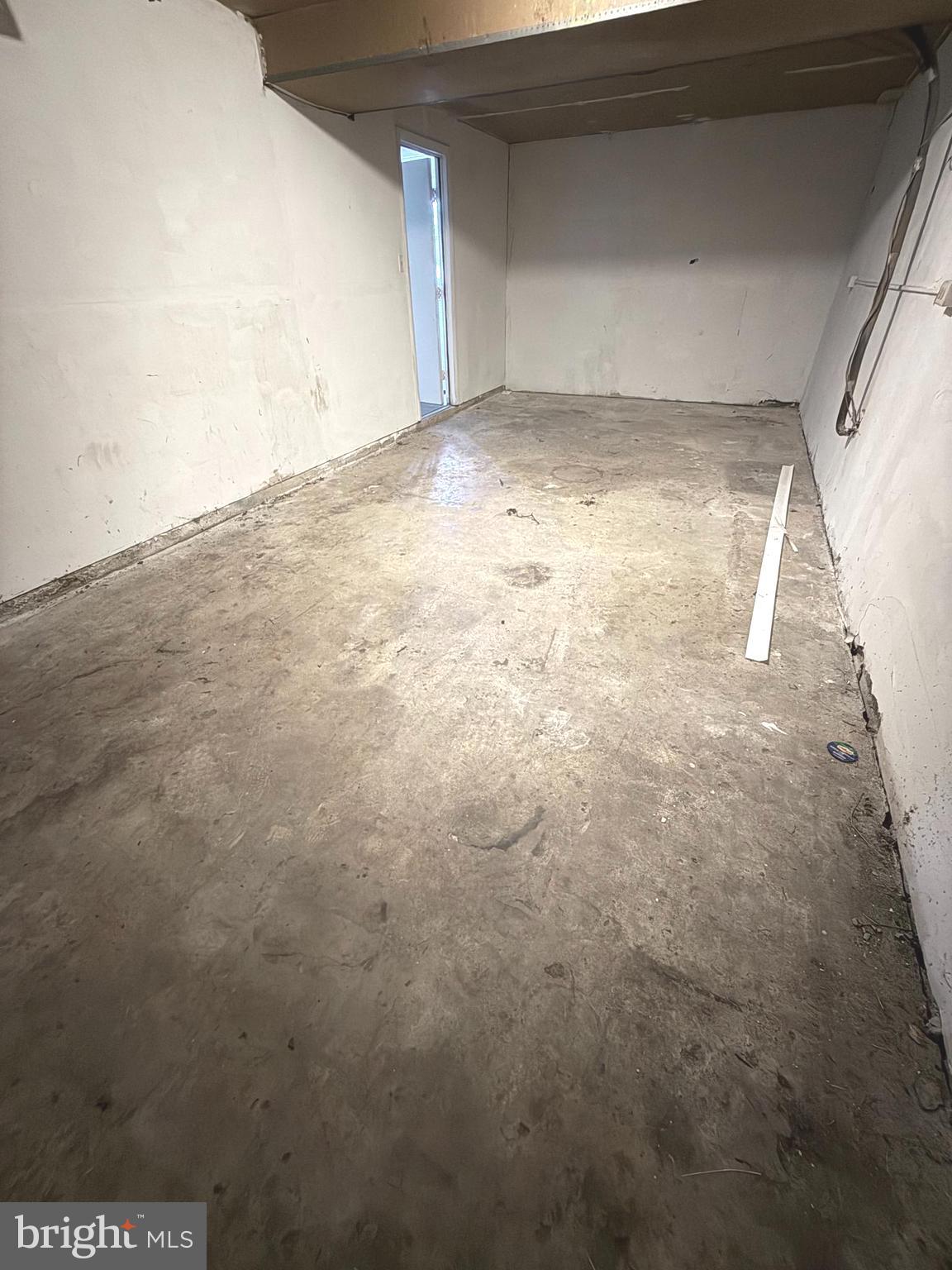 FOUR SEASONS ESTATES - Residential