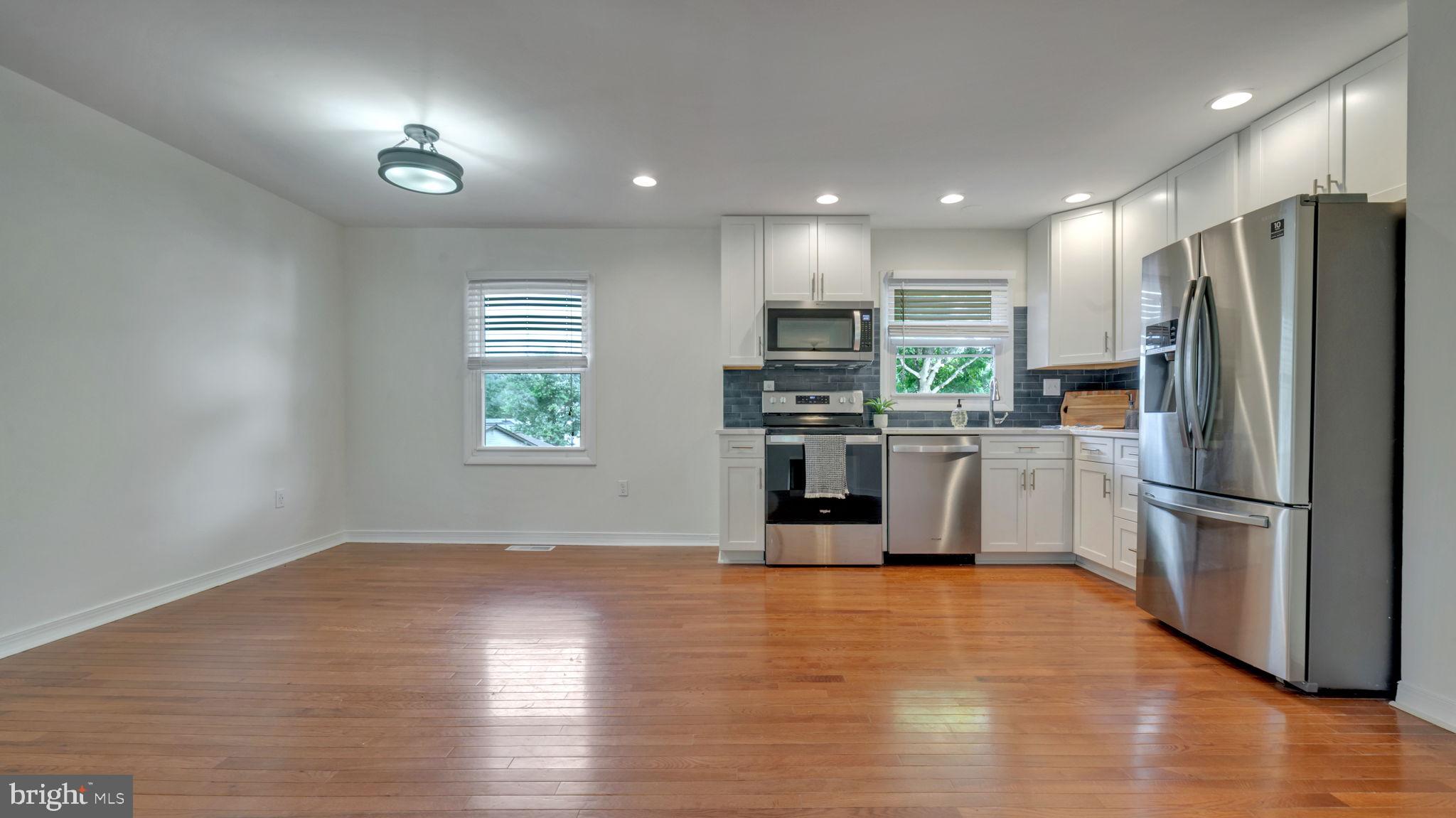 FOUR SEASONS ESTATES - Residential