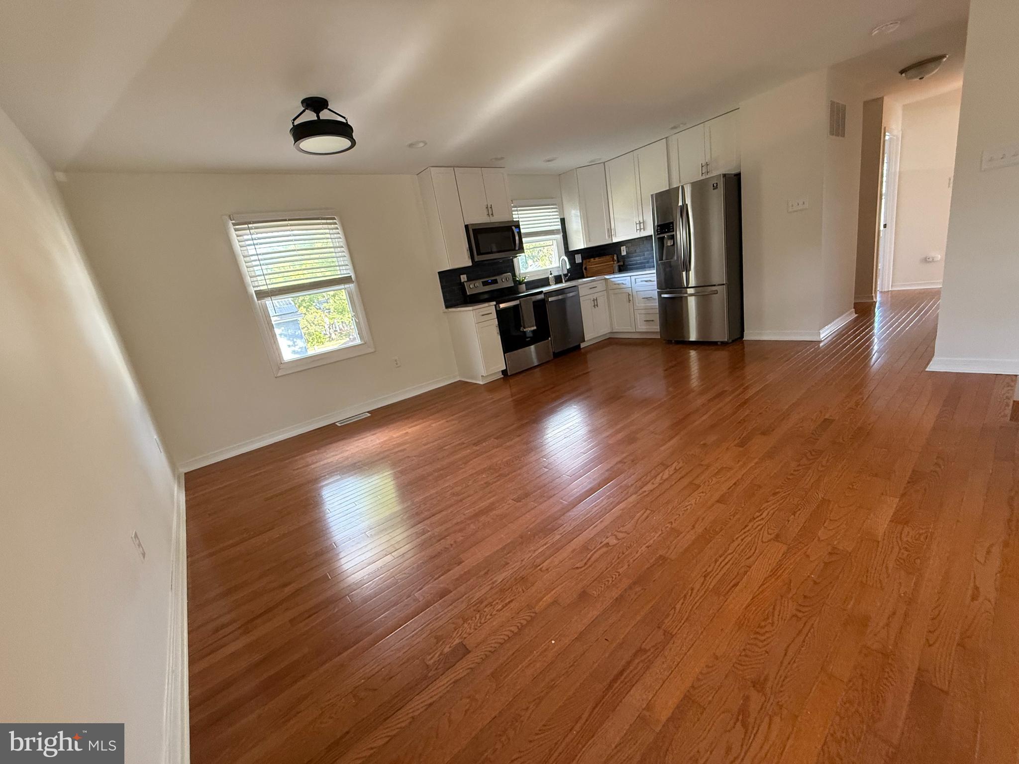 FOUR SEASONS ESTATES - Residential