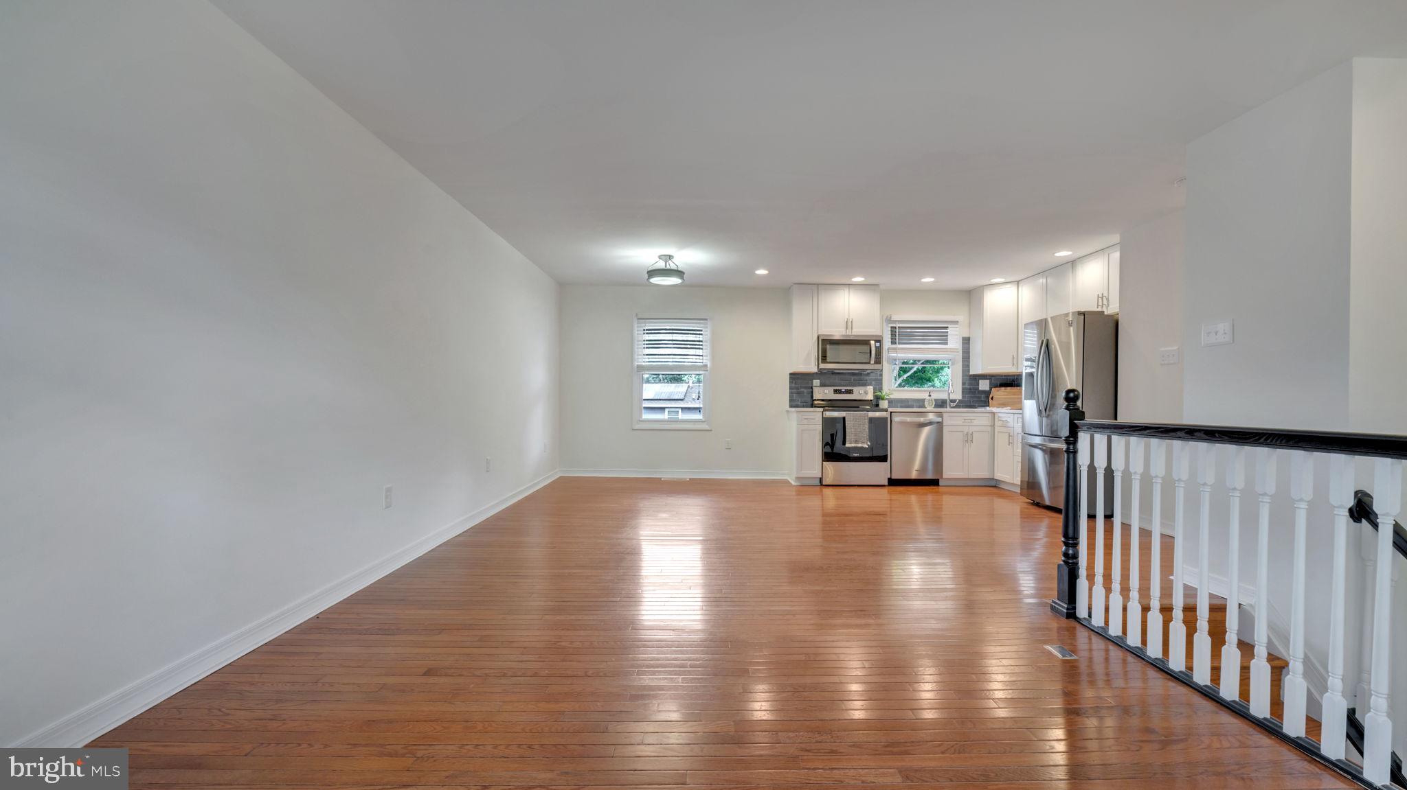 FOUR SEASONS ESTATES - Residential