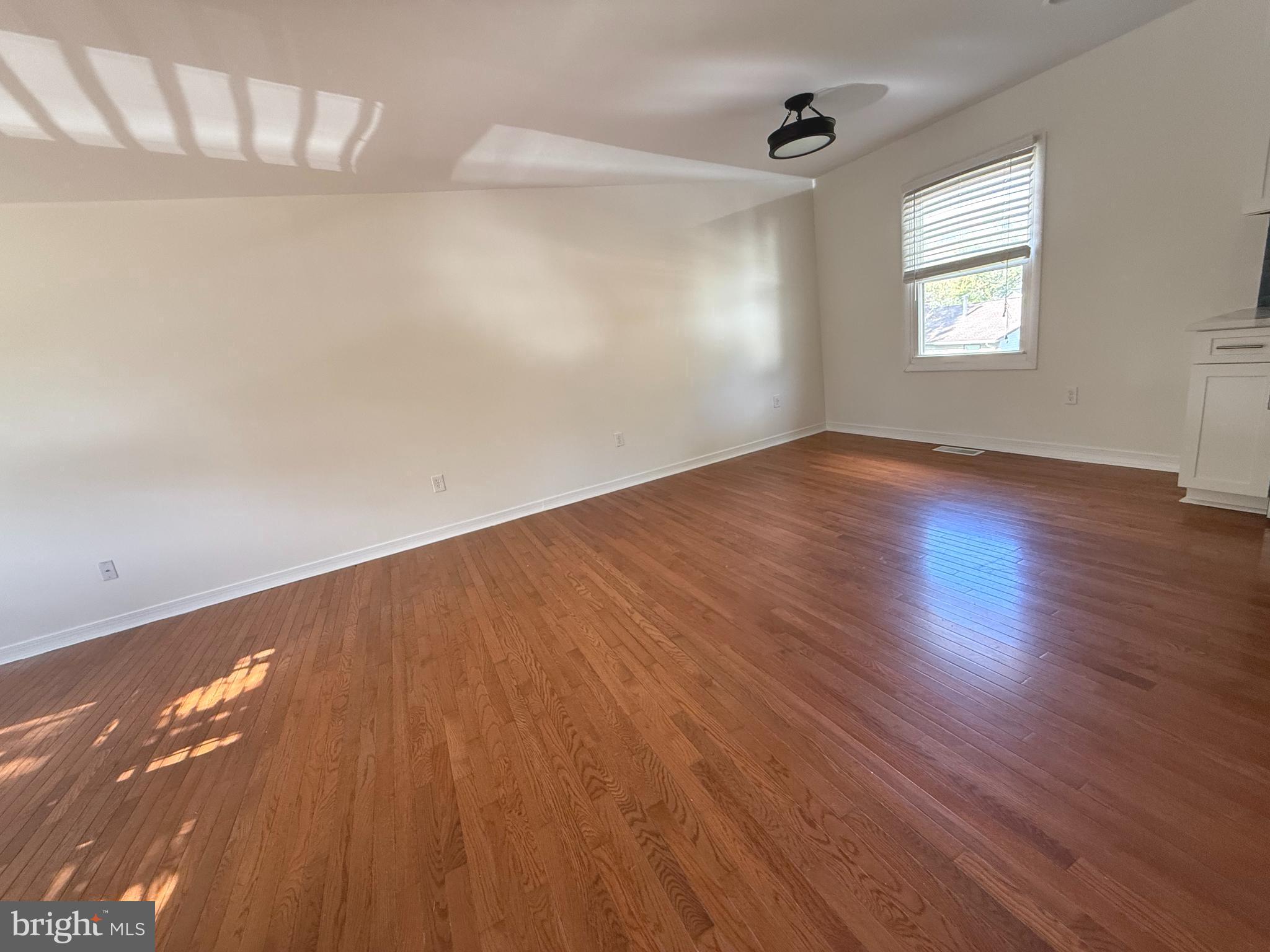 FOUR SEASONS ESTATES - Residential