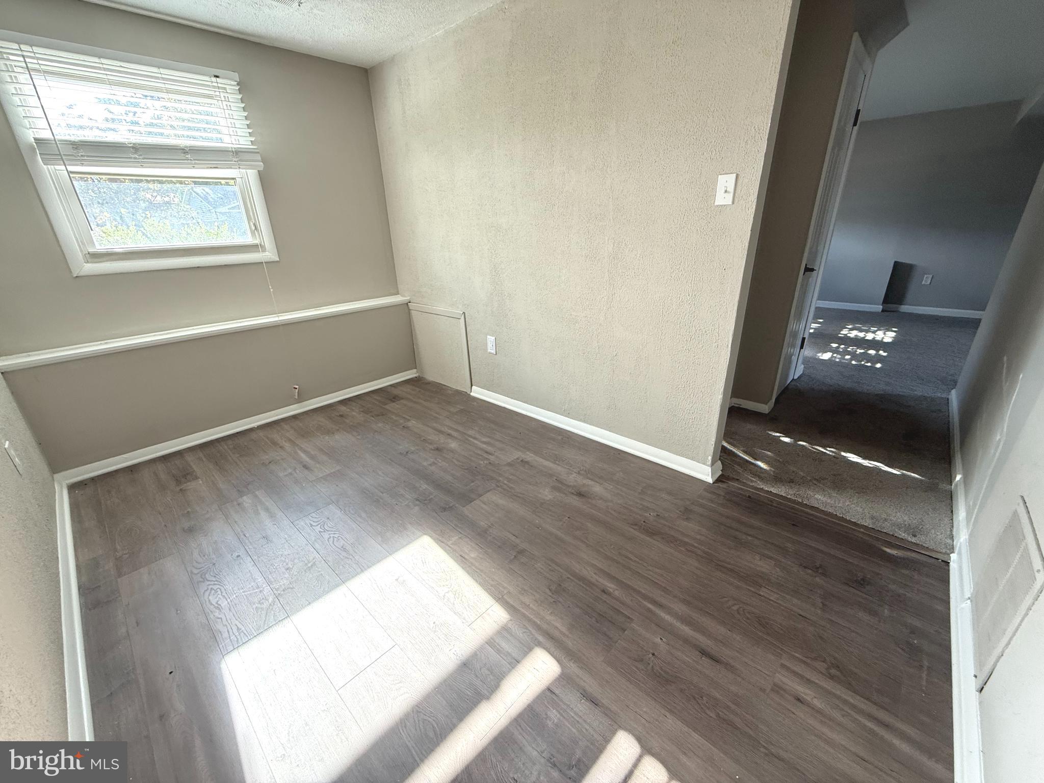 FOUR SEASONS ESTATES - Residential